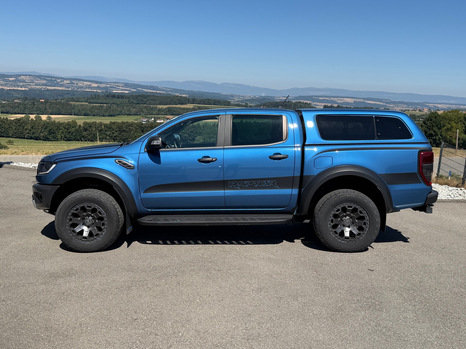FORD Raptor-image-2