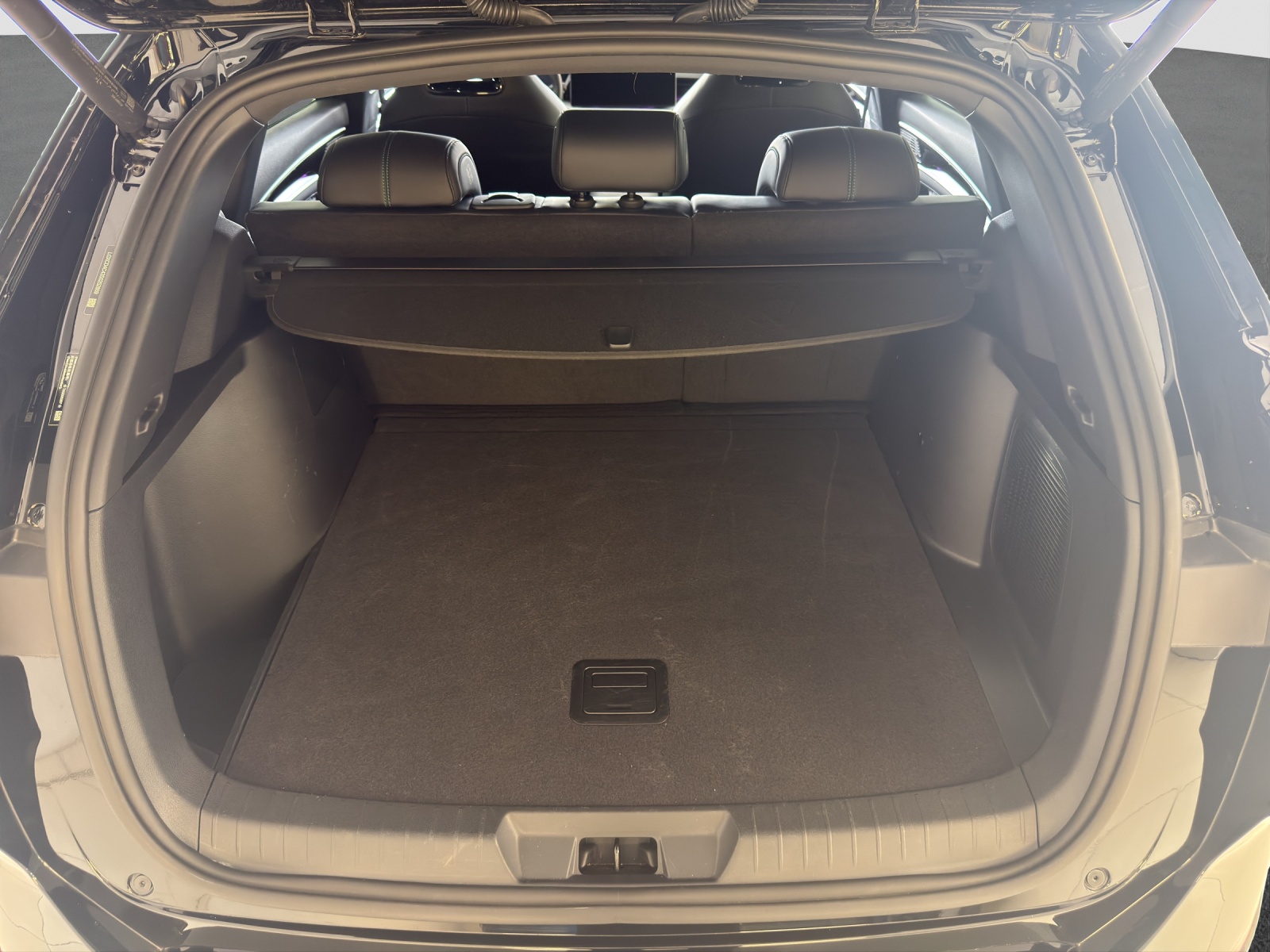 BYD Seal U DM-i Design AWD-image-6