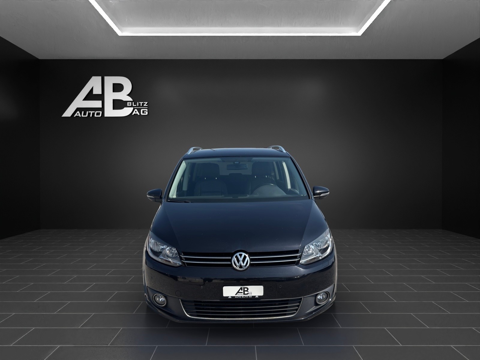 VW Touran 1.4 TSI Highline DSG * 7- Plätzer *-image-0