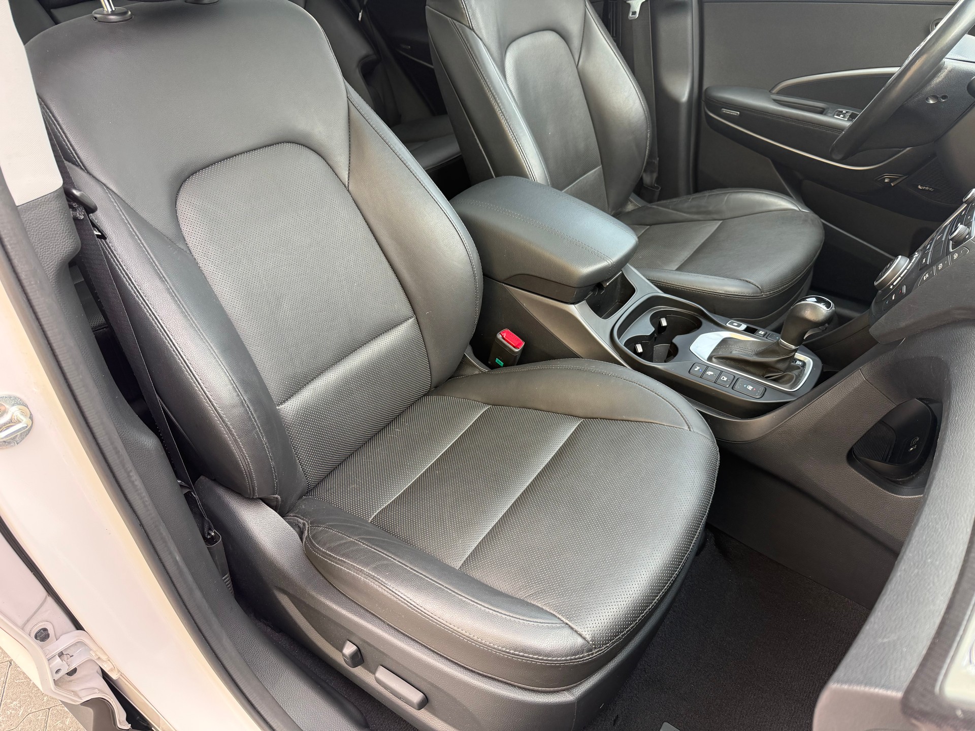 HYUNDAI Santa Fe 2.2 CRDI Vertex 4WD 7 Plätzer-image-11