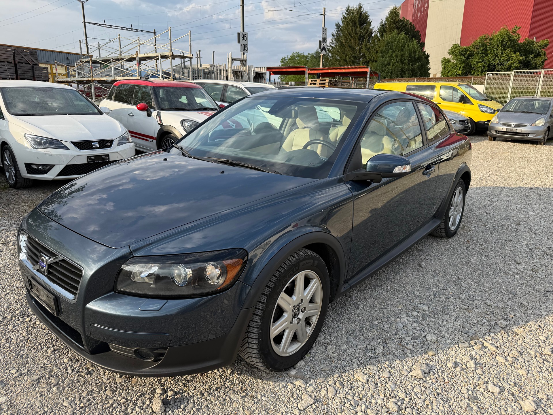 VOLVO C30 2.0D Momentum Powershift-image-3