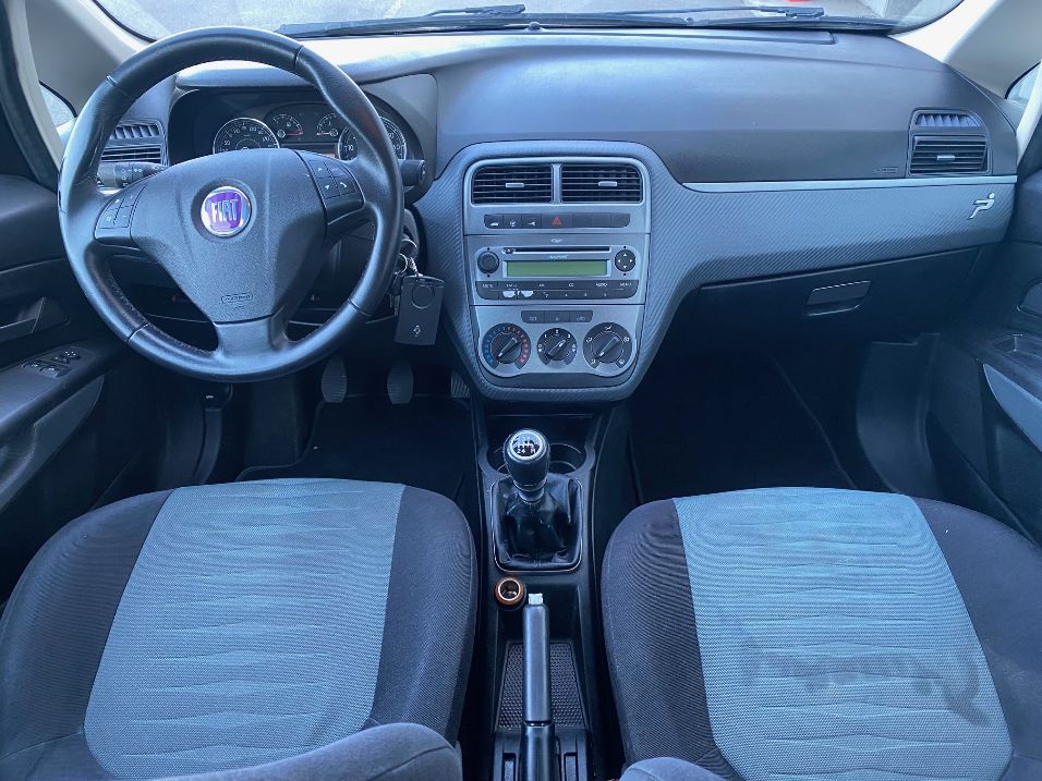 FIAT Punto 1.4 Dynamic-image-4