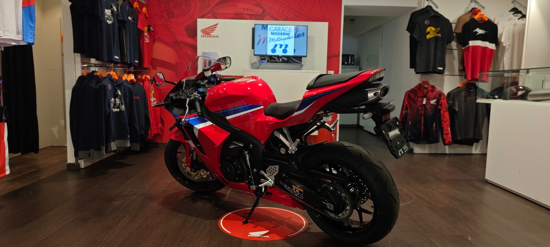 HONDA CBR 600 RR-image-4