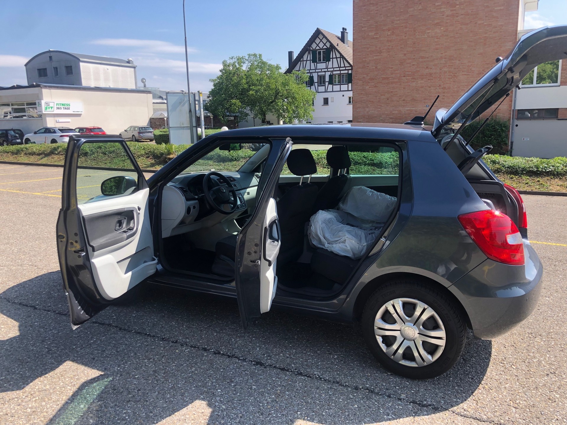 SKODA Fabia 1.2 TSI Ambition Plus DSG-image-5
