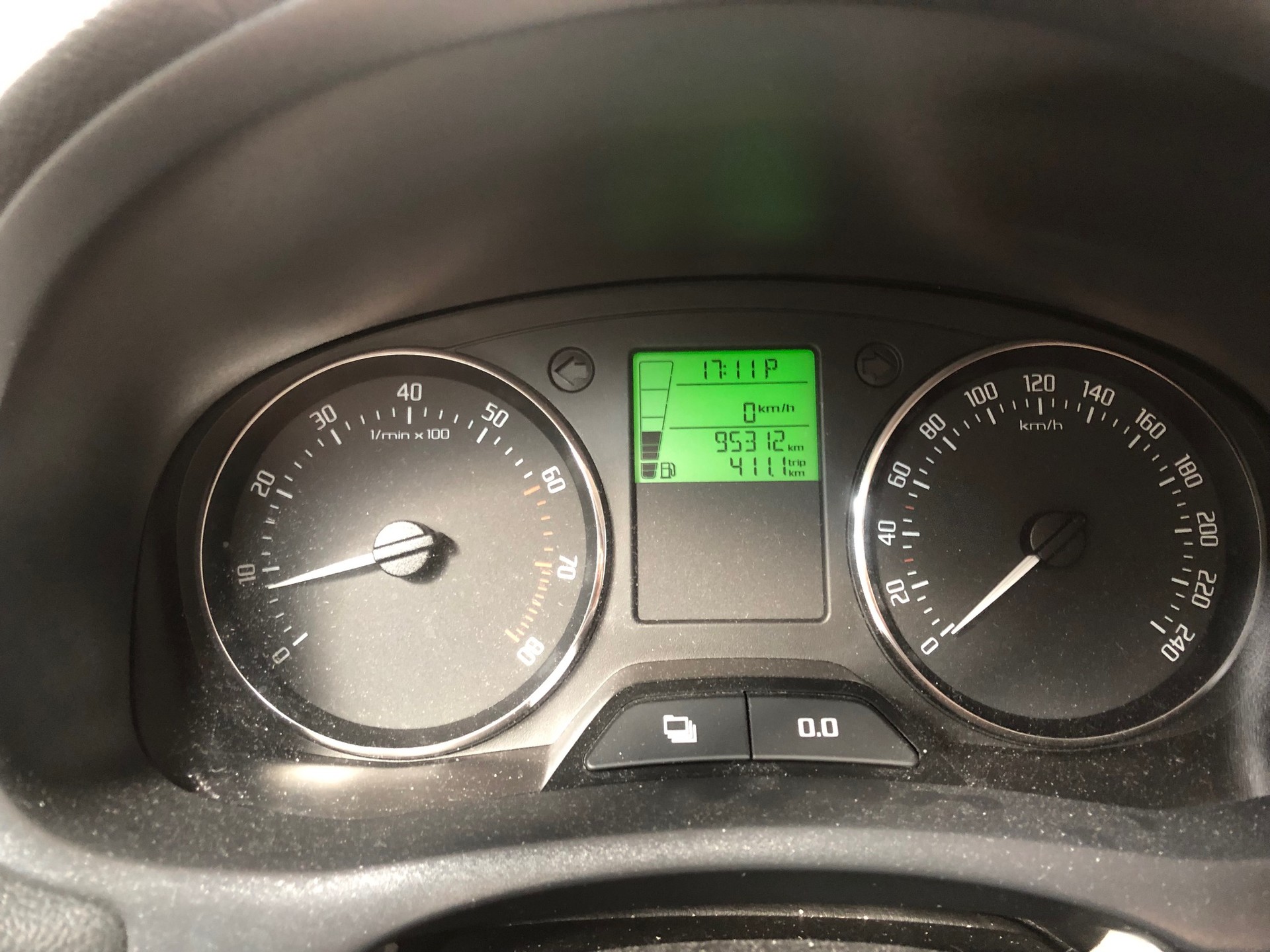 SKODA Fabia 1.2 TSI Ambition Plus DSG-image-9