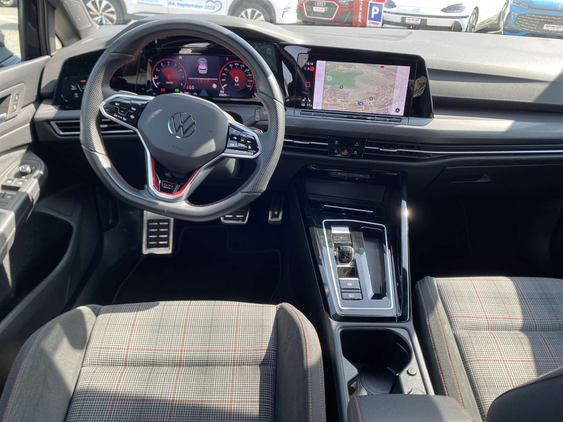 VW Golf 2.0 TSi GTi DSG-Automat 245PS-showroom-element-2