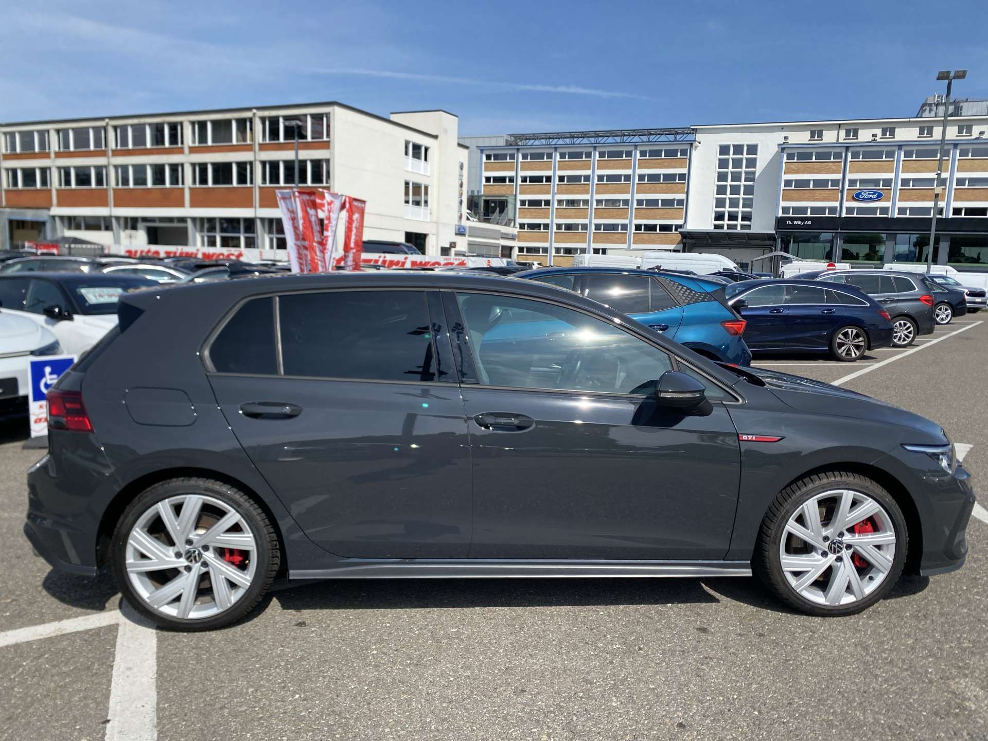 VW Golf 2.0 TSi GTi DSG-Automat 245PS-image-8