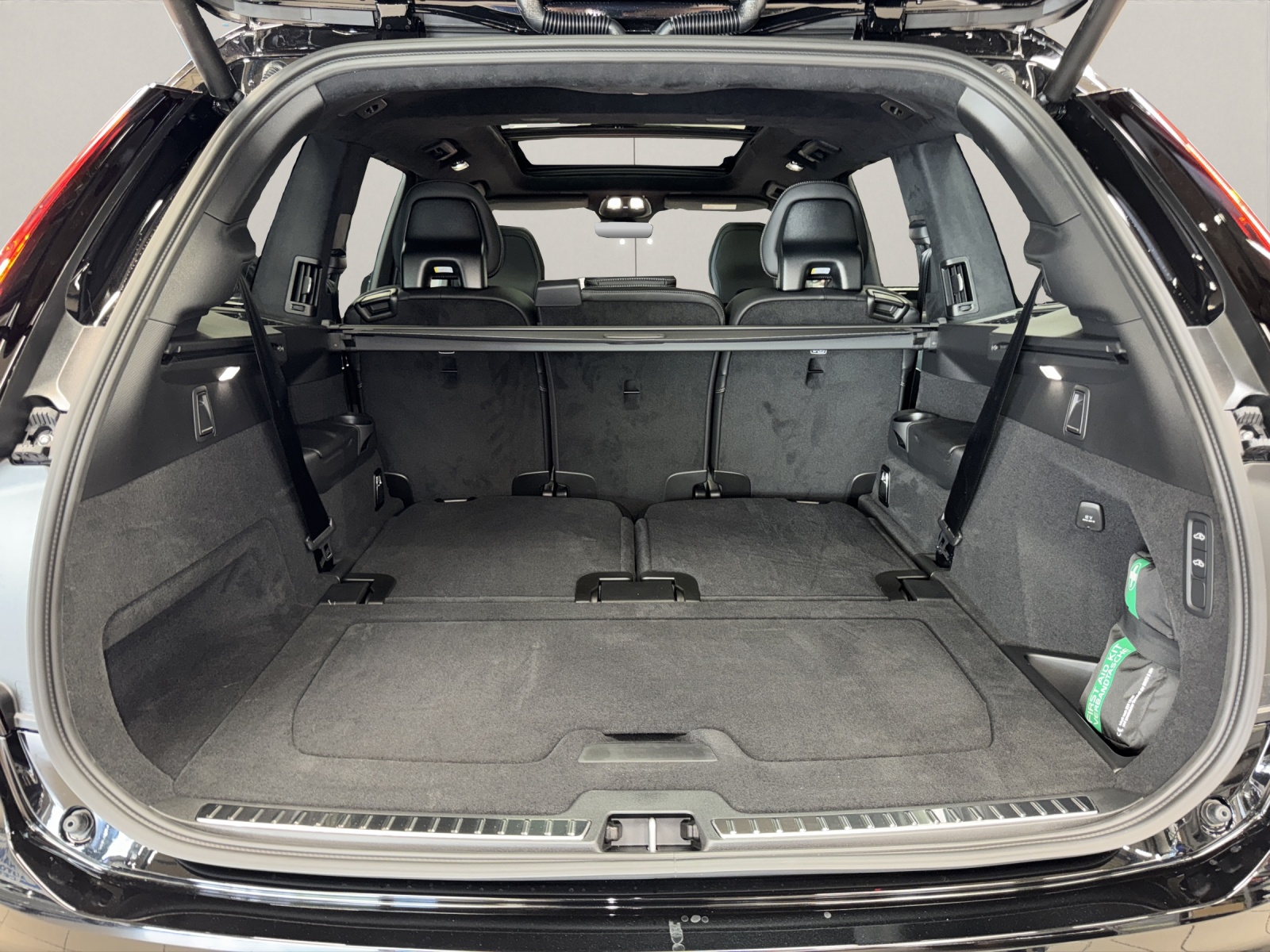 VOLVO XC90 XCLUSIVE-image-15