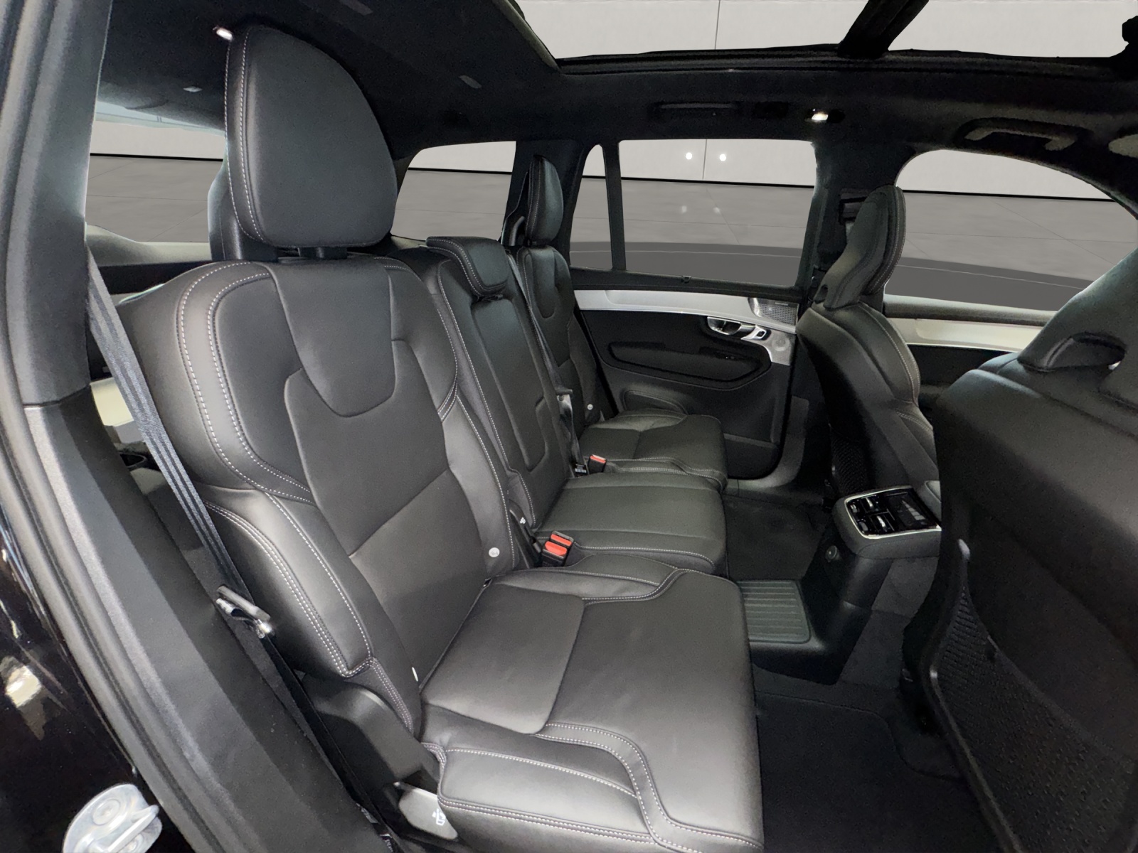 VOLVO XC90 XCLUSIVE-image-13