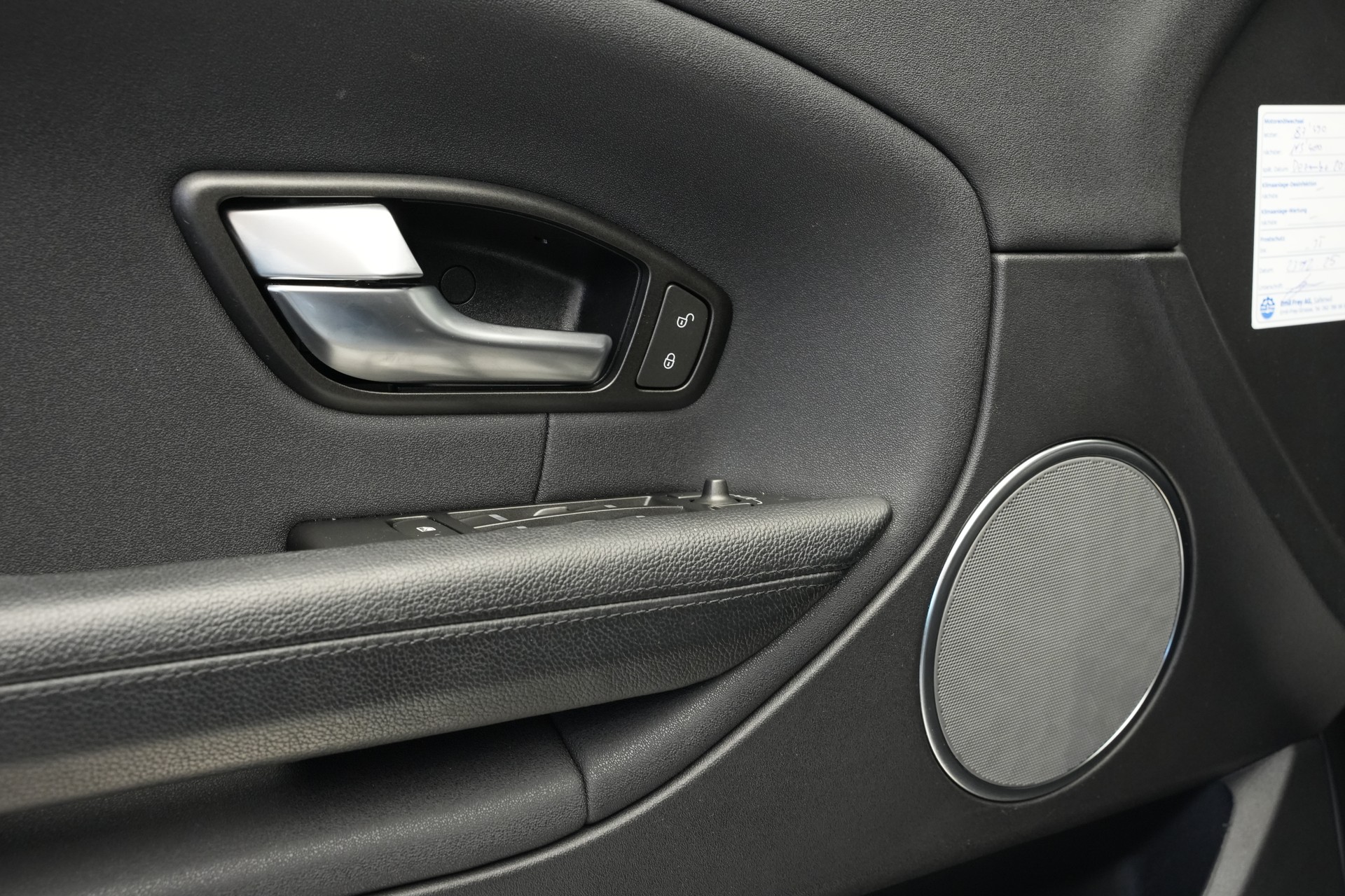 LAND ROVER Range Rover Evoque 2.0 Si4 HSE Dynamic AT9-image-19