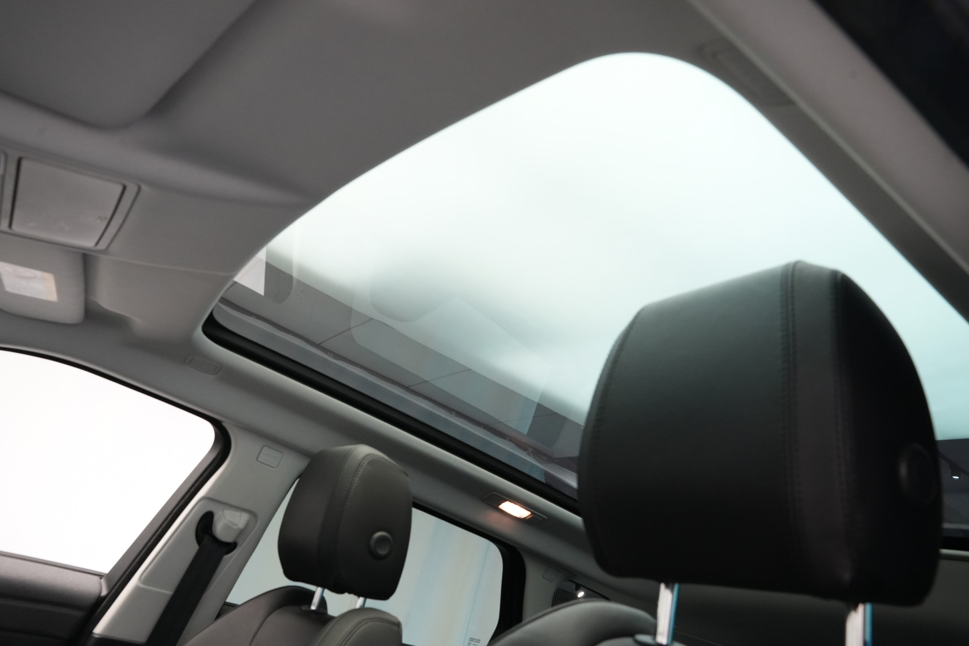 LAND ROVER Range Rover Evoque 2.0 Si4 HSE Dynamic AT9-image-14