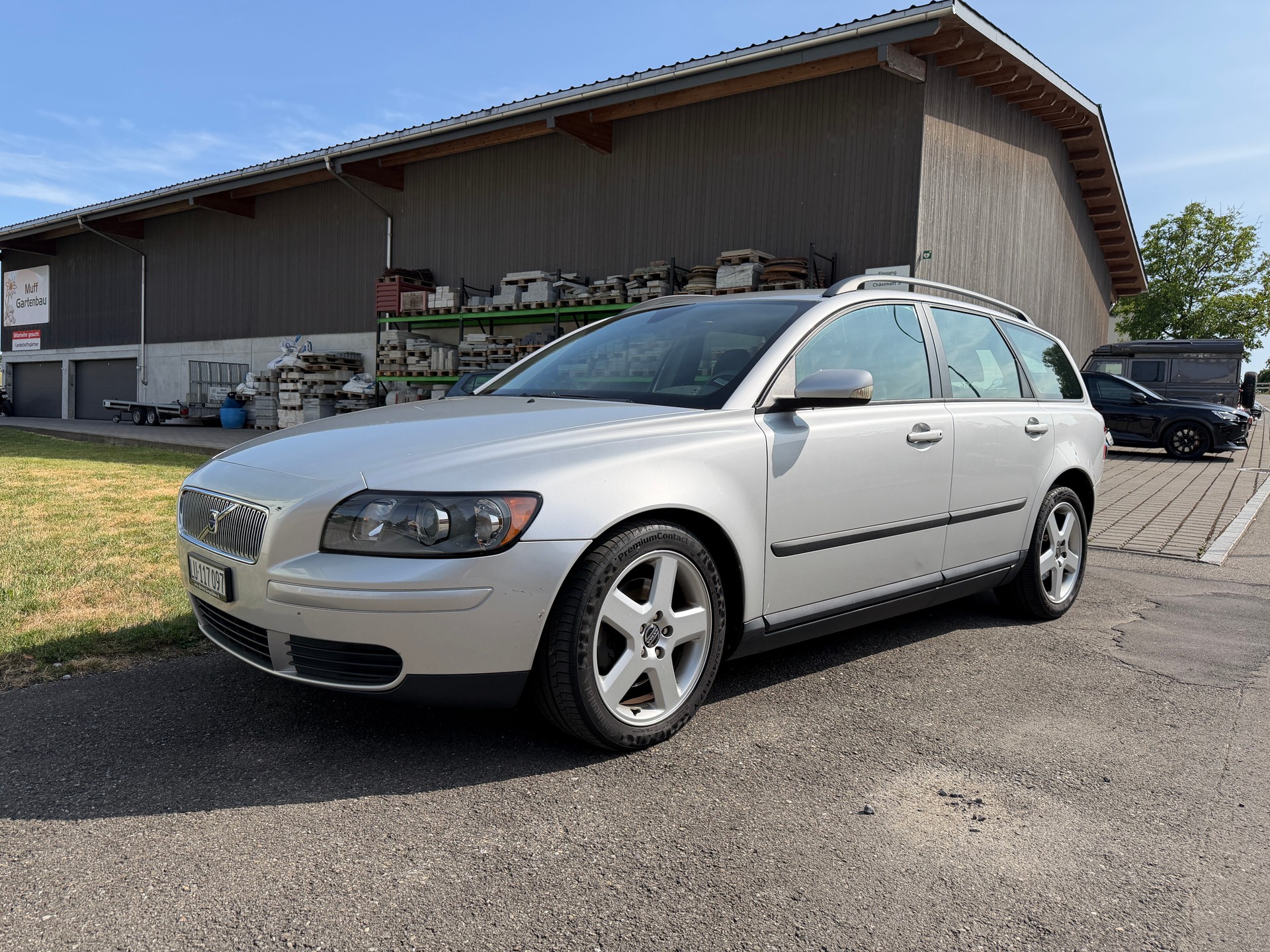 VOLVO 2.4 20V Kinetic-image-1