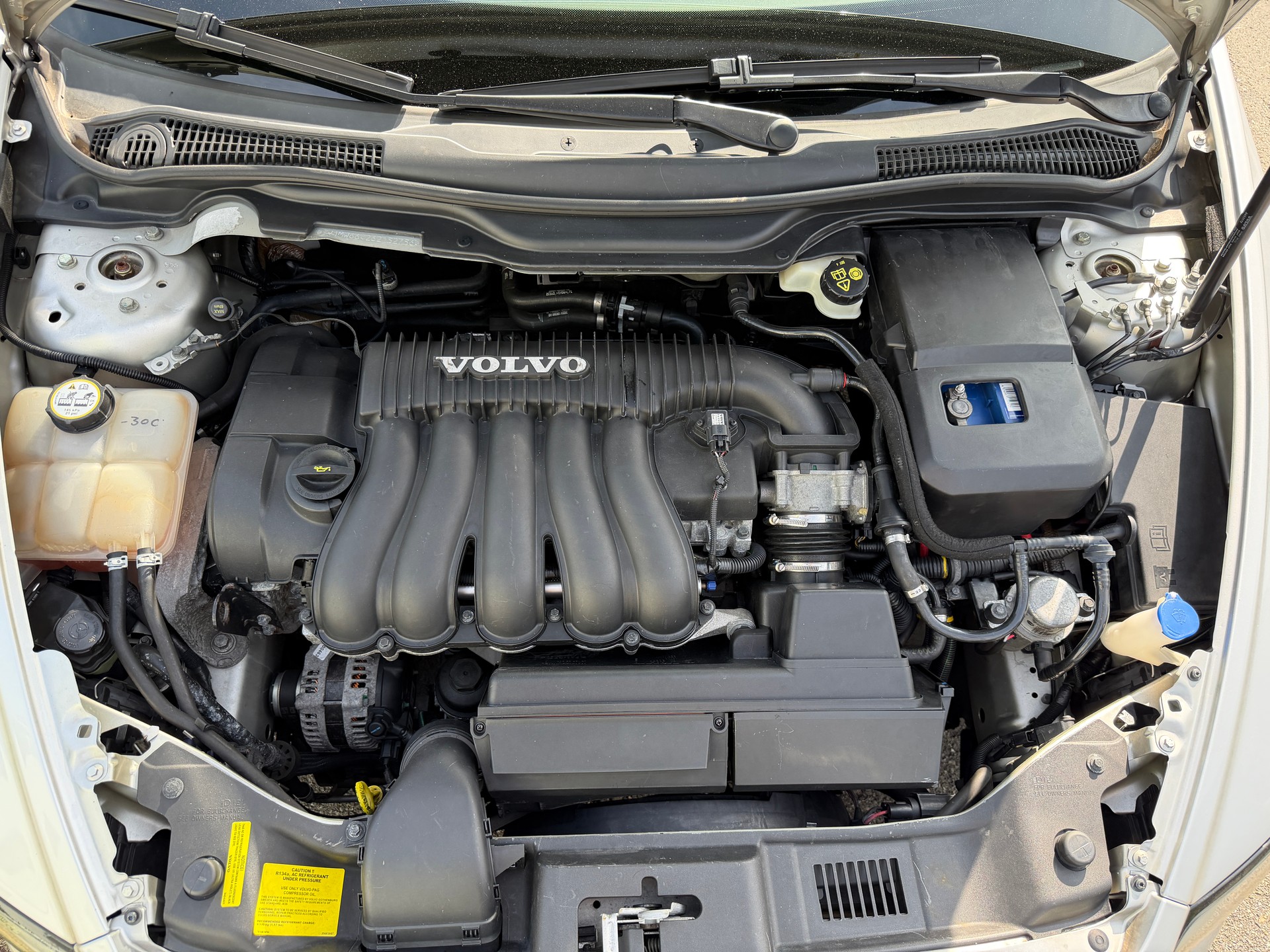 VOLVO 2.4 20V Kinetic-image-4