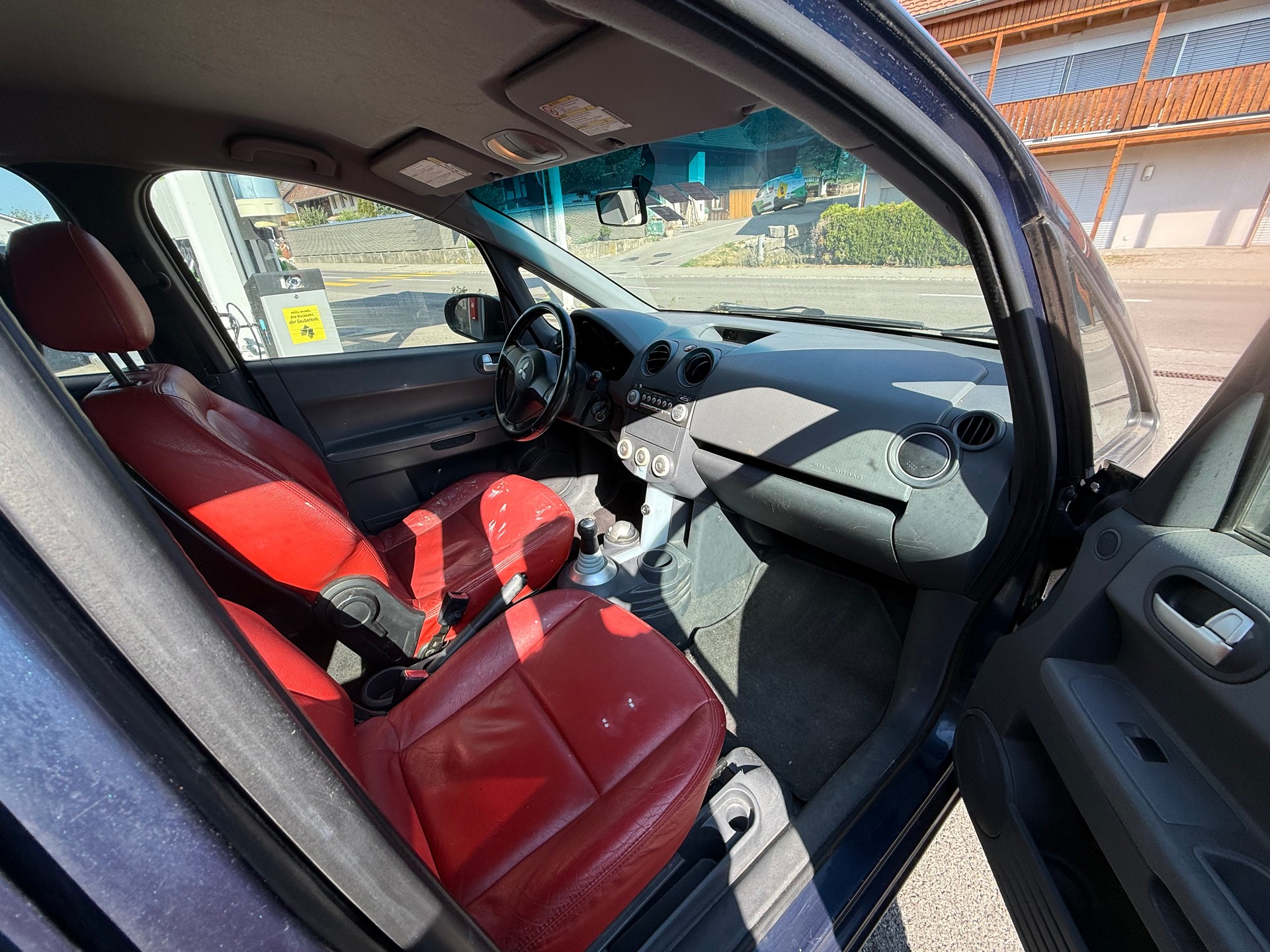 MITSUBISHI Colt 1.5 16V Invite-image-9