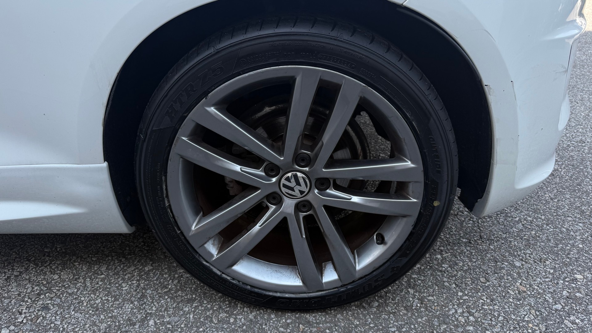VW Scirocco 2.0 TSI Club DSG R-LINE-image-14