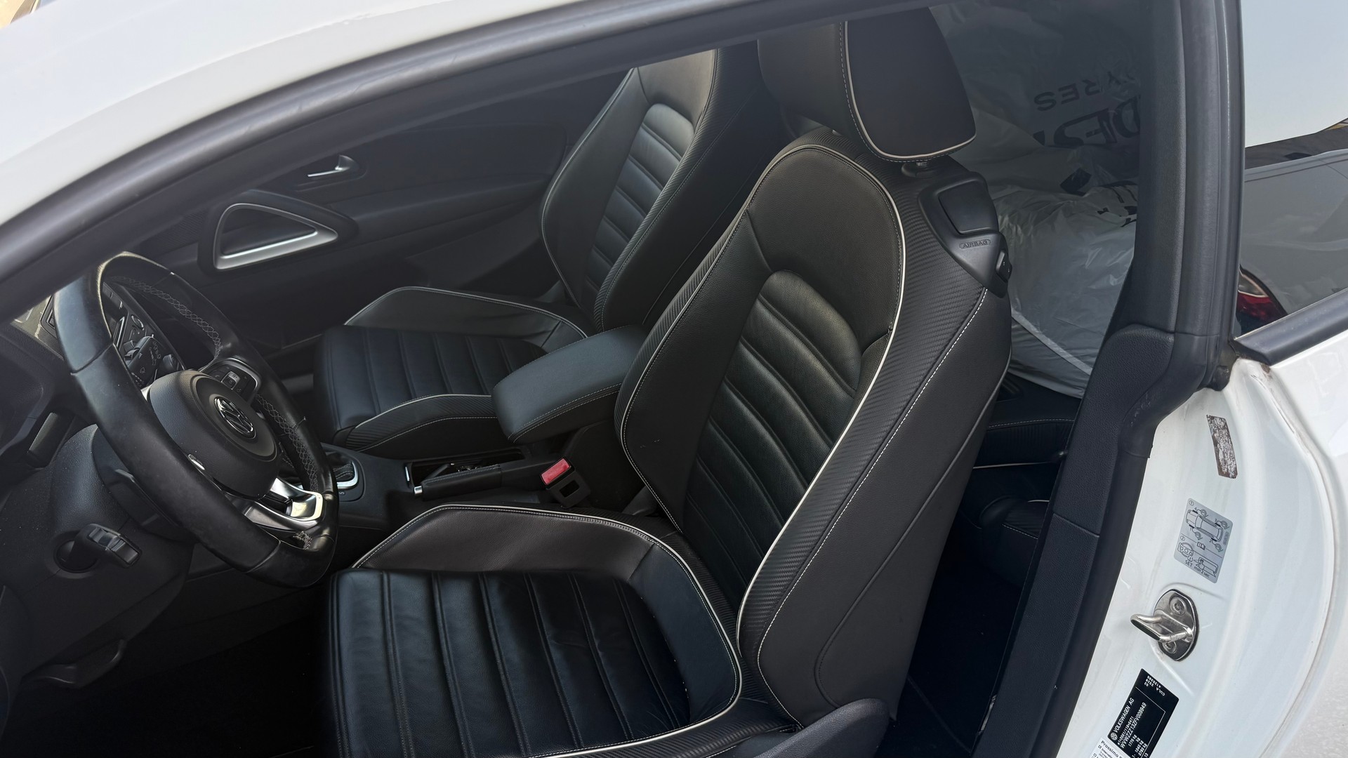 VW Scirocco 2.0 TSI Club DSG R-LINE-image-12