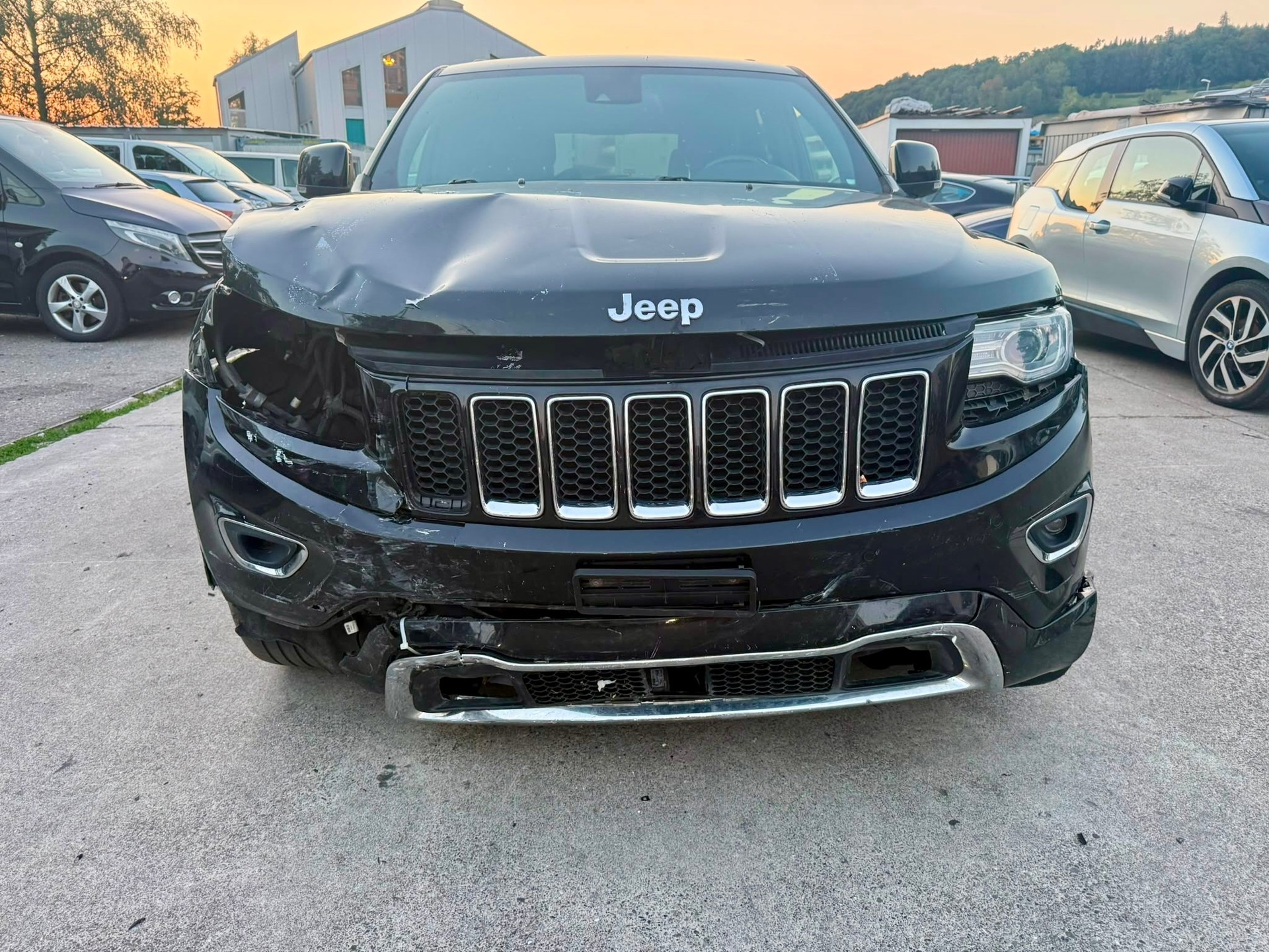 JEEP Grand Cherokee 3.0 CRD Overland Automatic-image-7