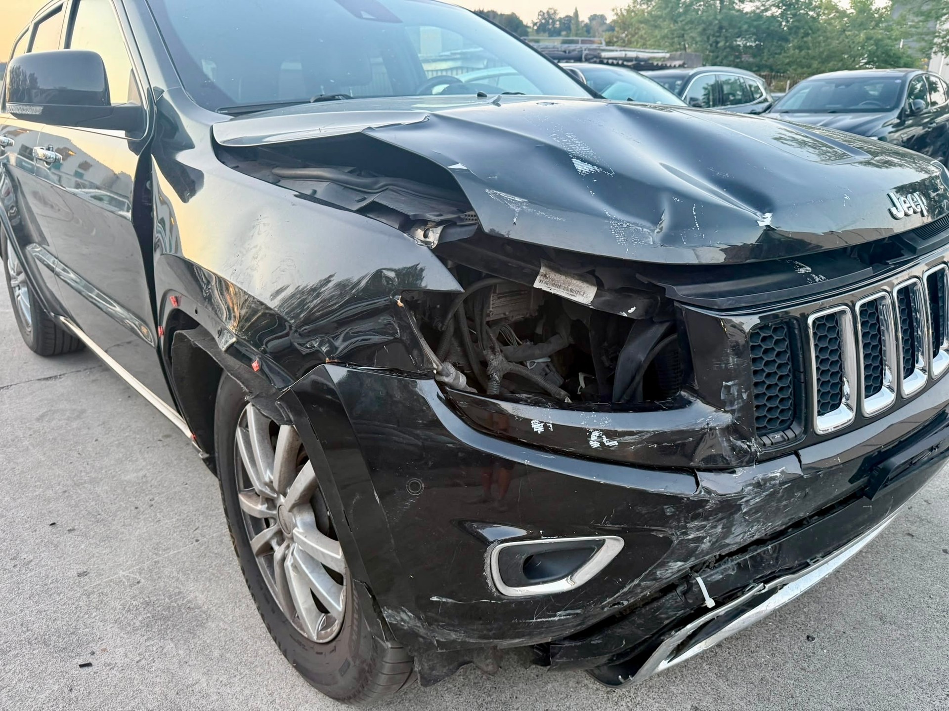 JEEP Grand Cherokee 3.0 CRD Overland Automatic-image-2