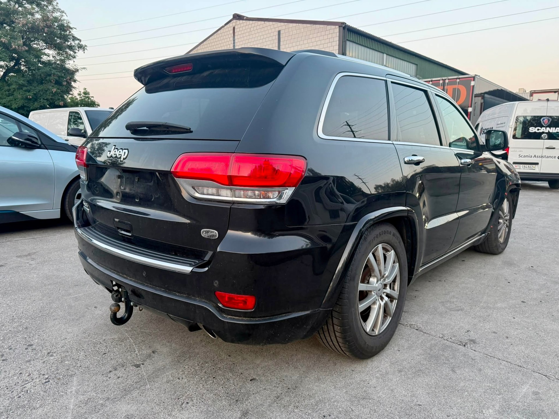 JEEP Grand Cherokee 3.0 CRD Overland Automatic-image-4