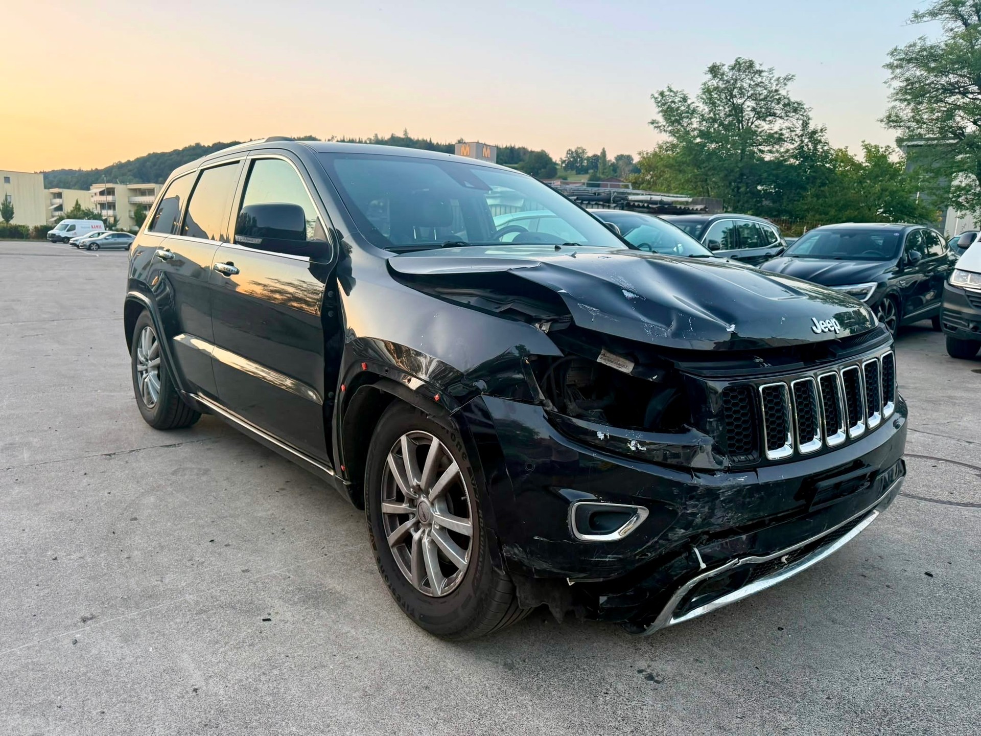 JEEP Grand Cherokee 3.0 CRD Overland Automatic-image-1
