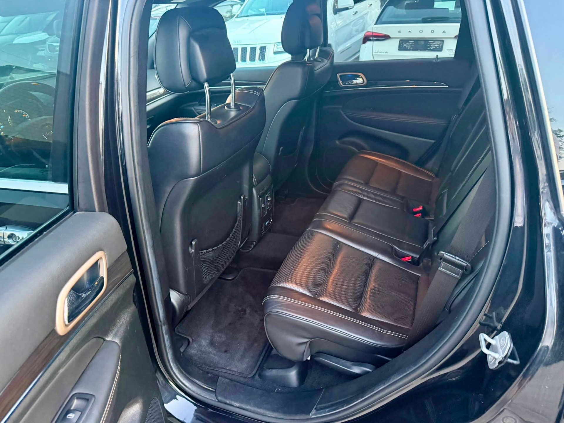 JEEP Grand Cherokee 3.0 CRD Overland Automatic-image-13