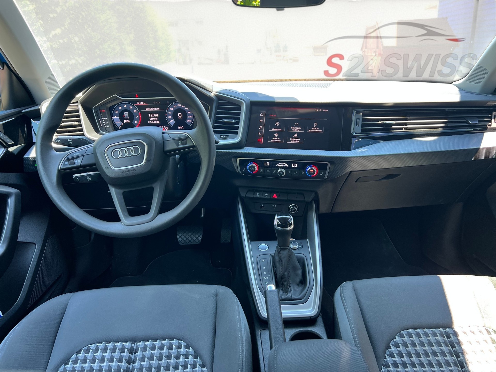 AUDI A1 Sportback 35 TFSI S Line S-tronic-image-2