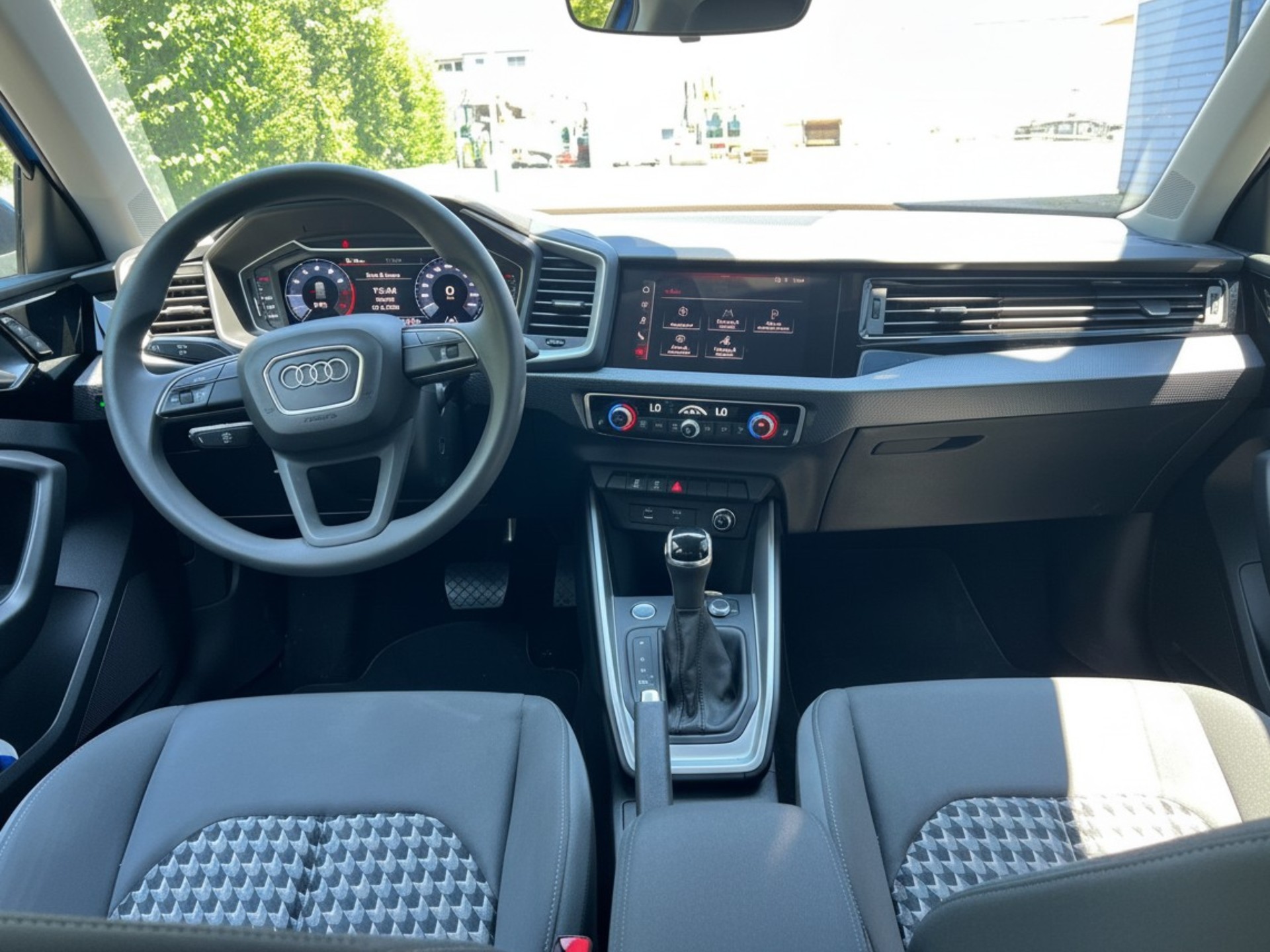 AUDI A1 Sportback 35 TFSI S Line S-tronic-image-3