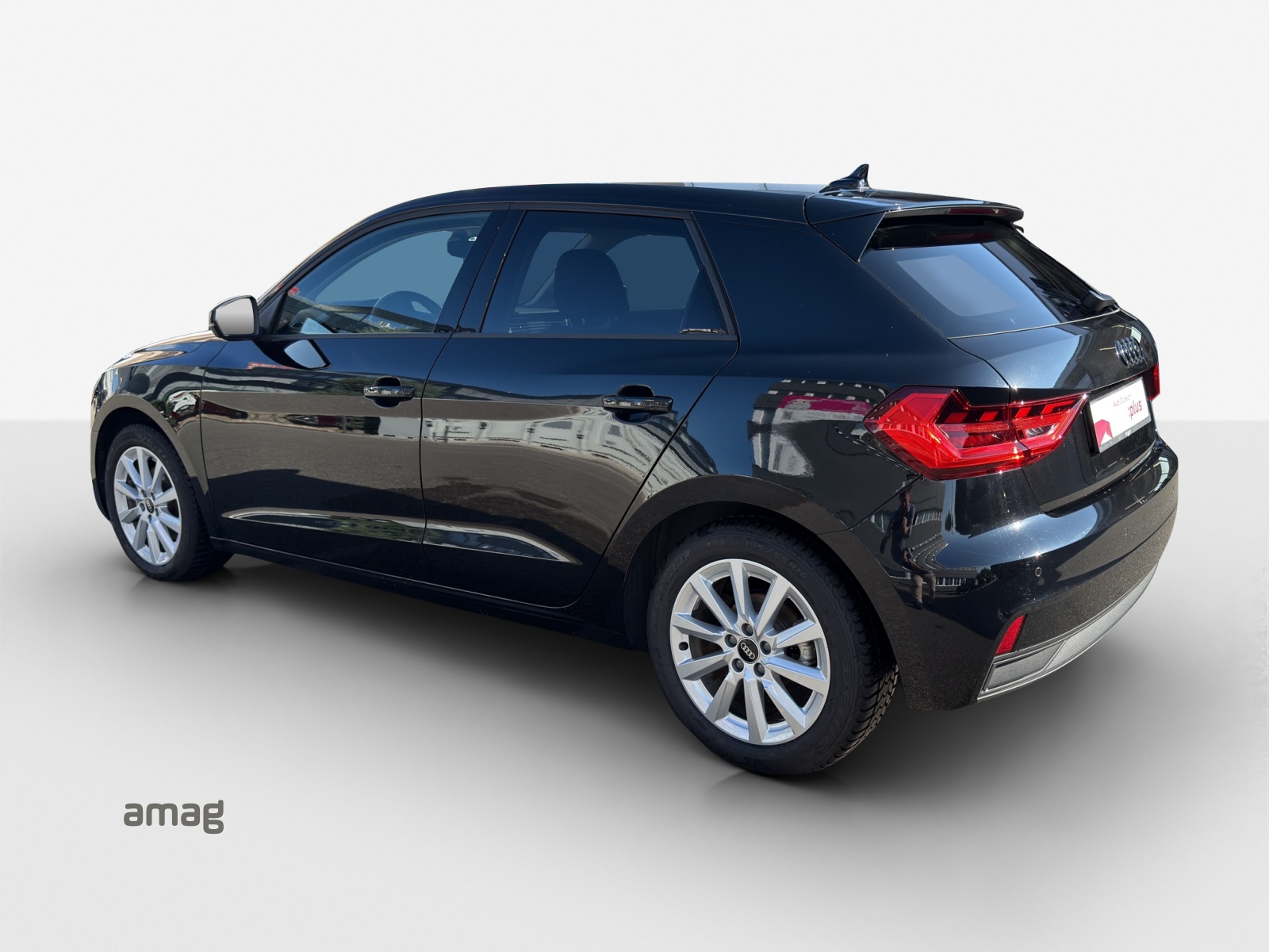 AUDI A1 Sportback 30 TFSI Attraction S-tronic-image-2