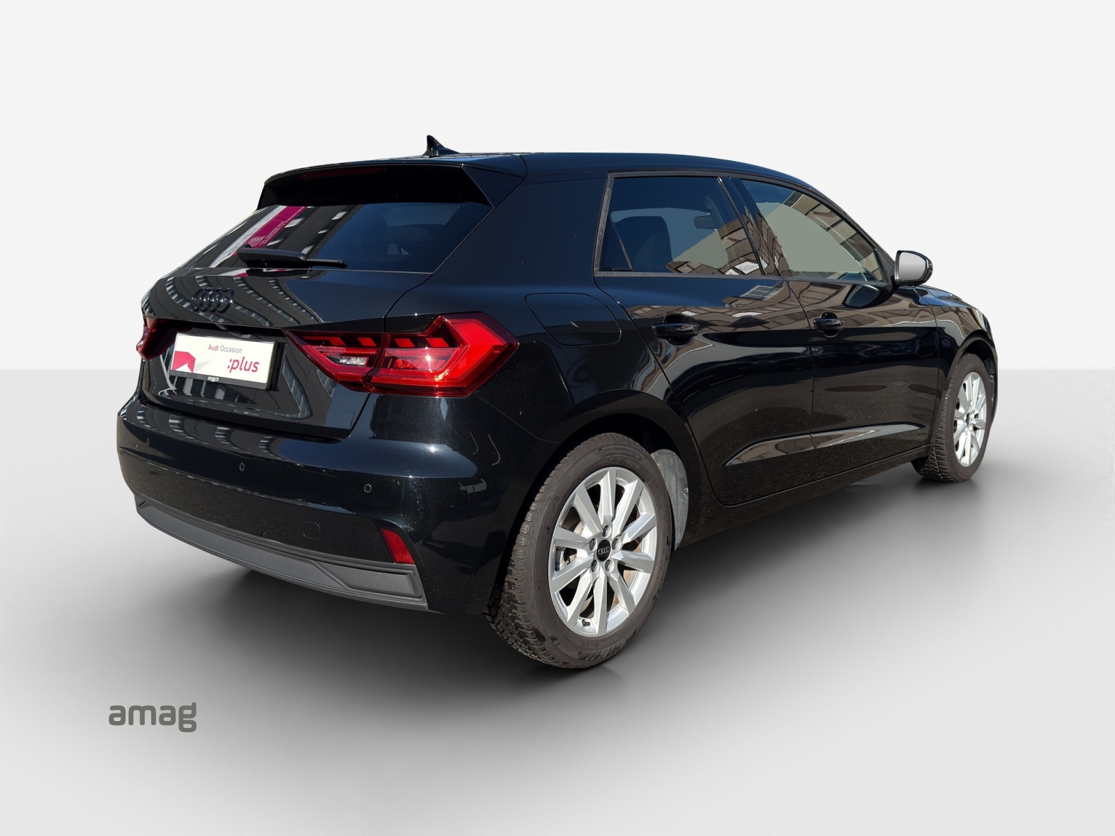 AUDI A1 Sportback 30 TFSI Attraction S-tronic-image-4