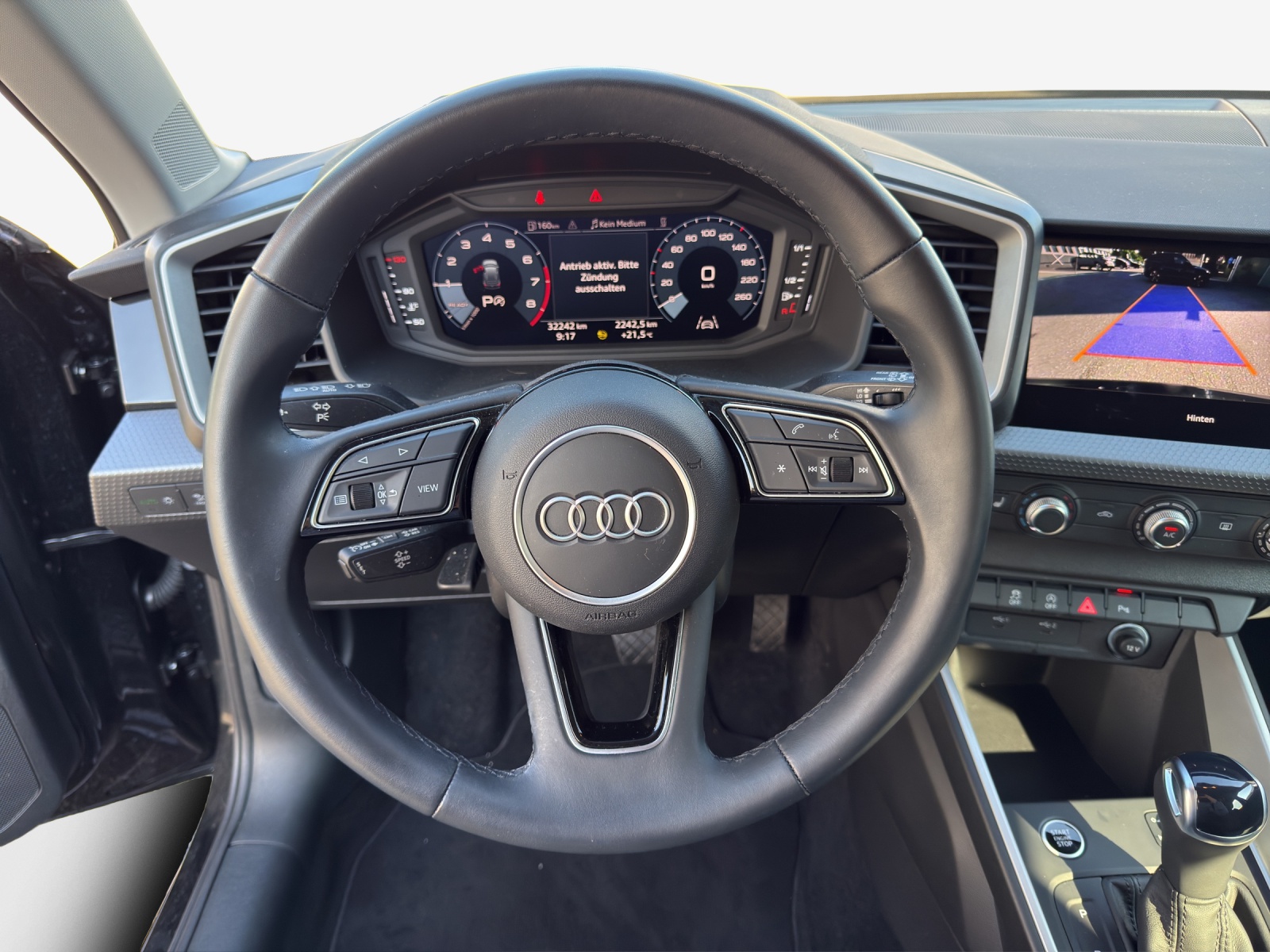 AUDI A1 Sportback 30 TFSI Attraction S-tronic-image-9