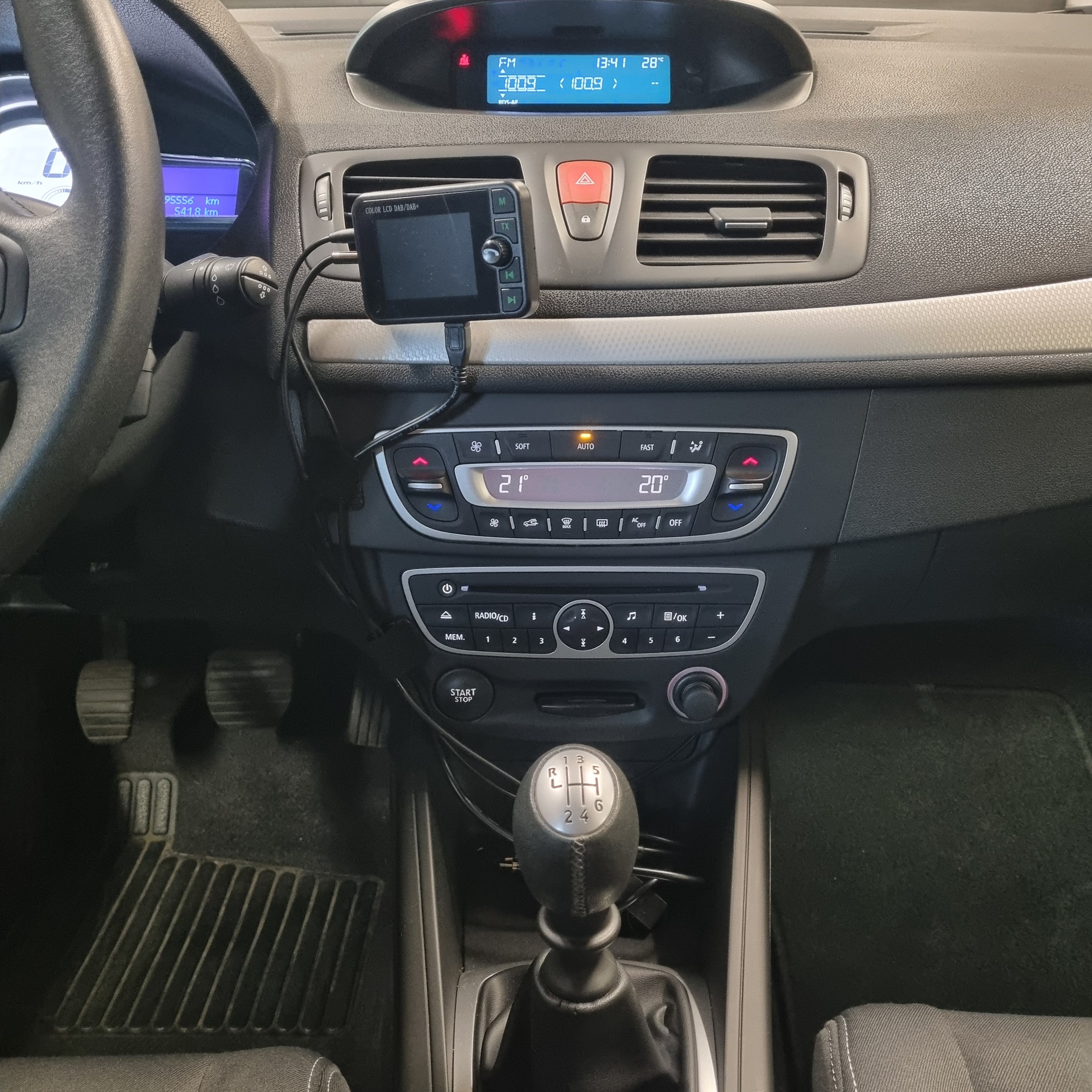 RENAULT Mégane 1.6 16V Expression-image-14