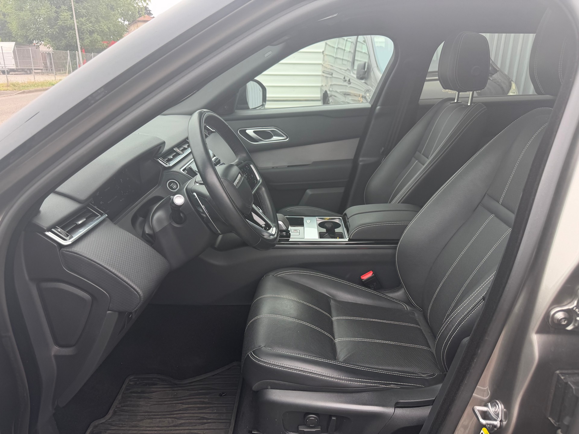 LAND ROVER Range Rover Velar R-Dynamic P 250 HSE Automatic-image-15