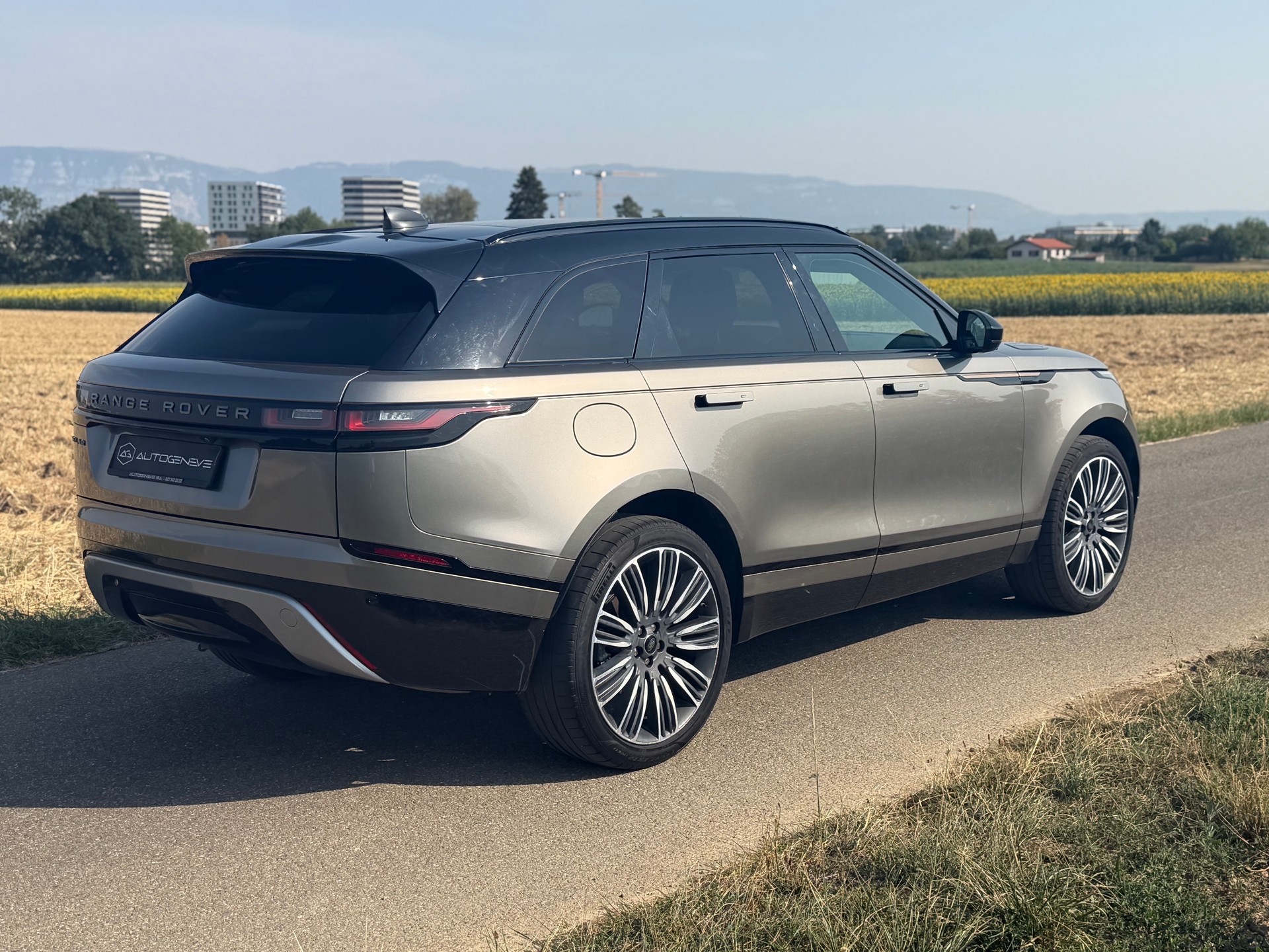 LAND ROVER Range Rover Velar R-Dynamic P 250 HSE Automatic-image-8