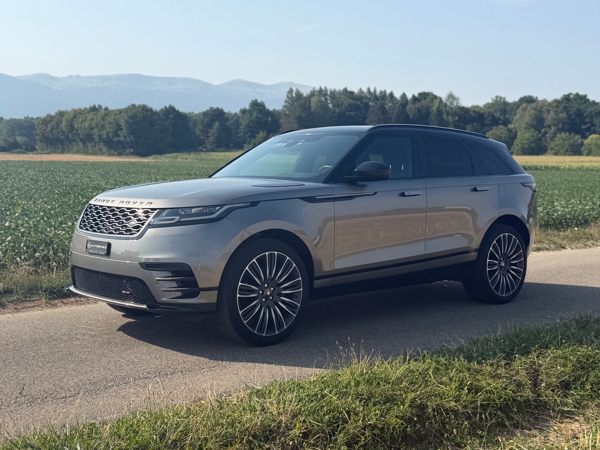 LAND ROVER Range Rover Velar R-Dynamic P 250 HSE Automatic-image-3