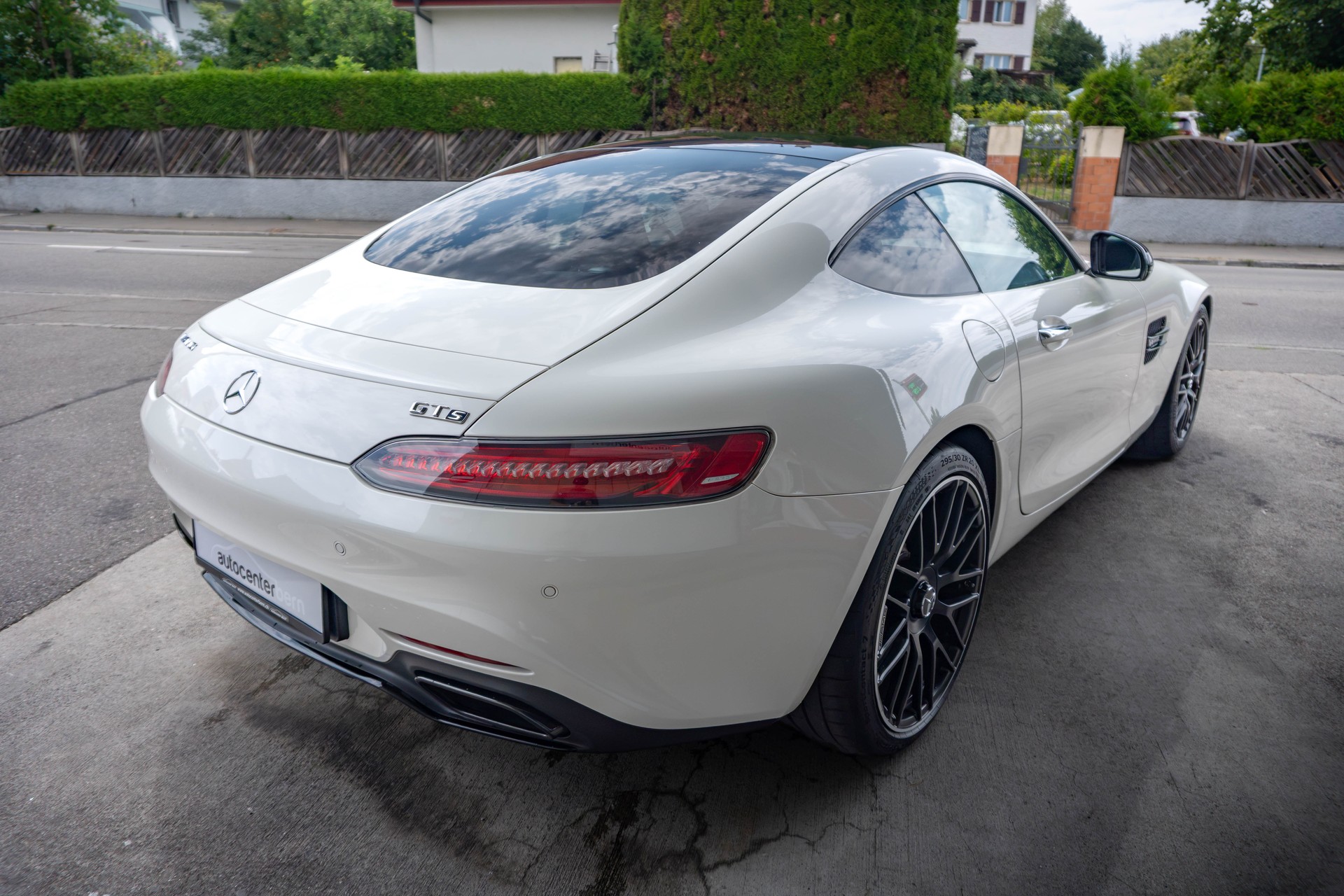 MERCEDES-BENZ AMG GT S Speedshift DCT-image-4