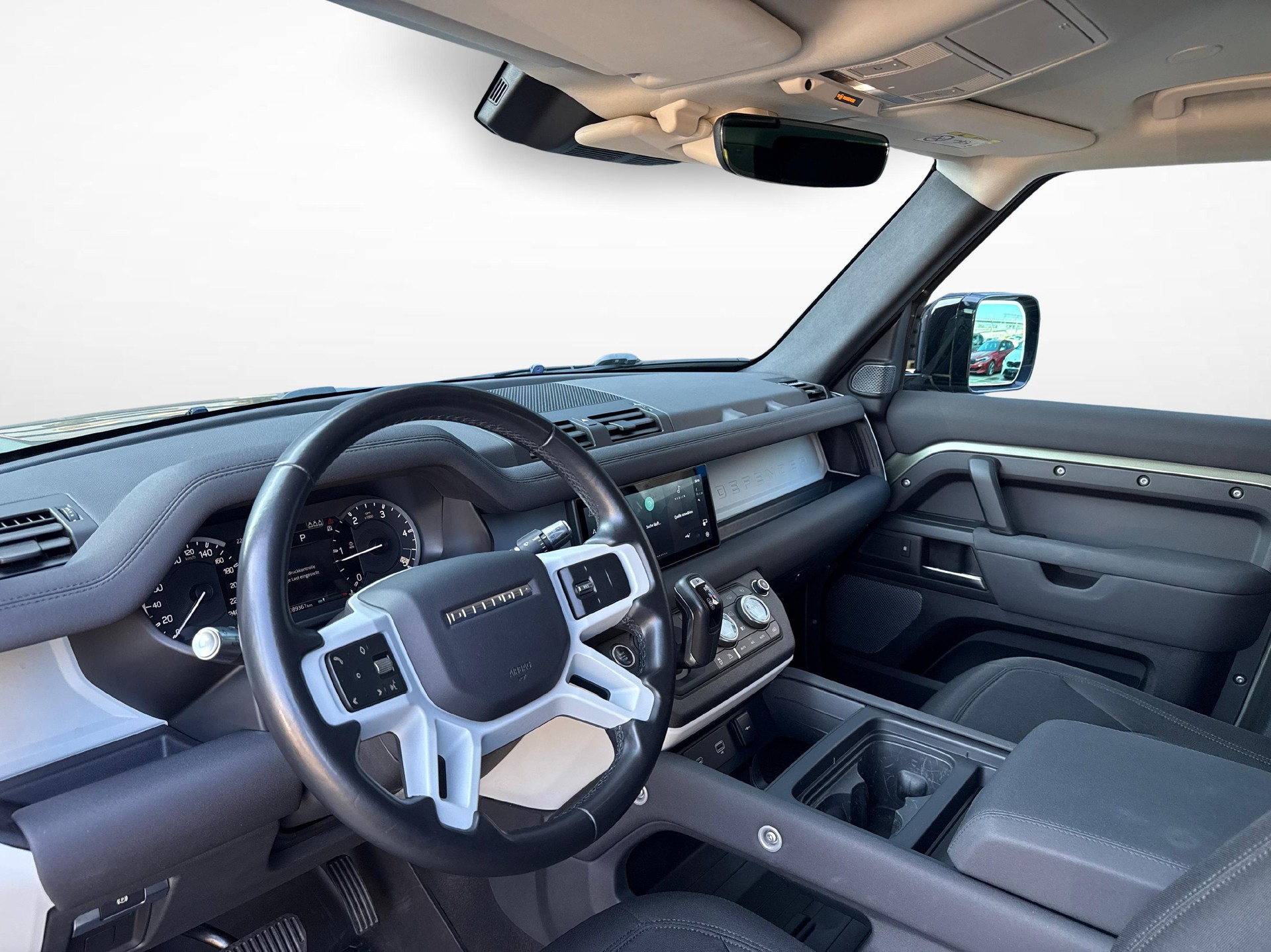 LAND ROVER Defender 110 2.0 SD4-image-12