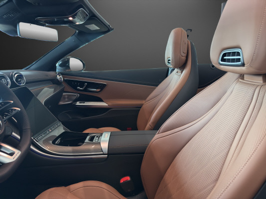 MERCEDES-BENZ CLE AMG 53 Cabrio 4Matic+-image-6