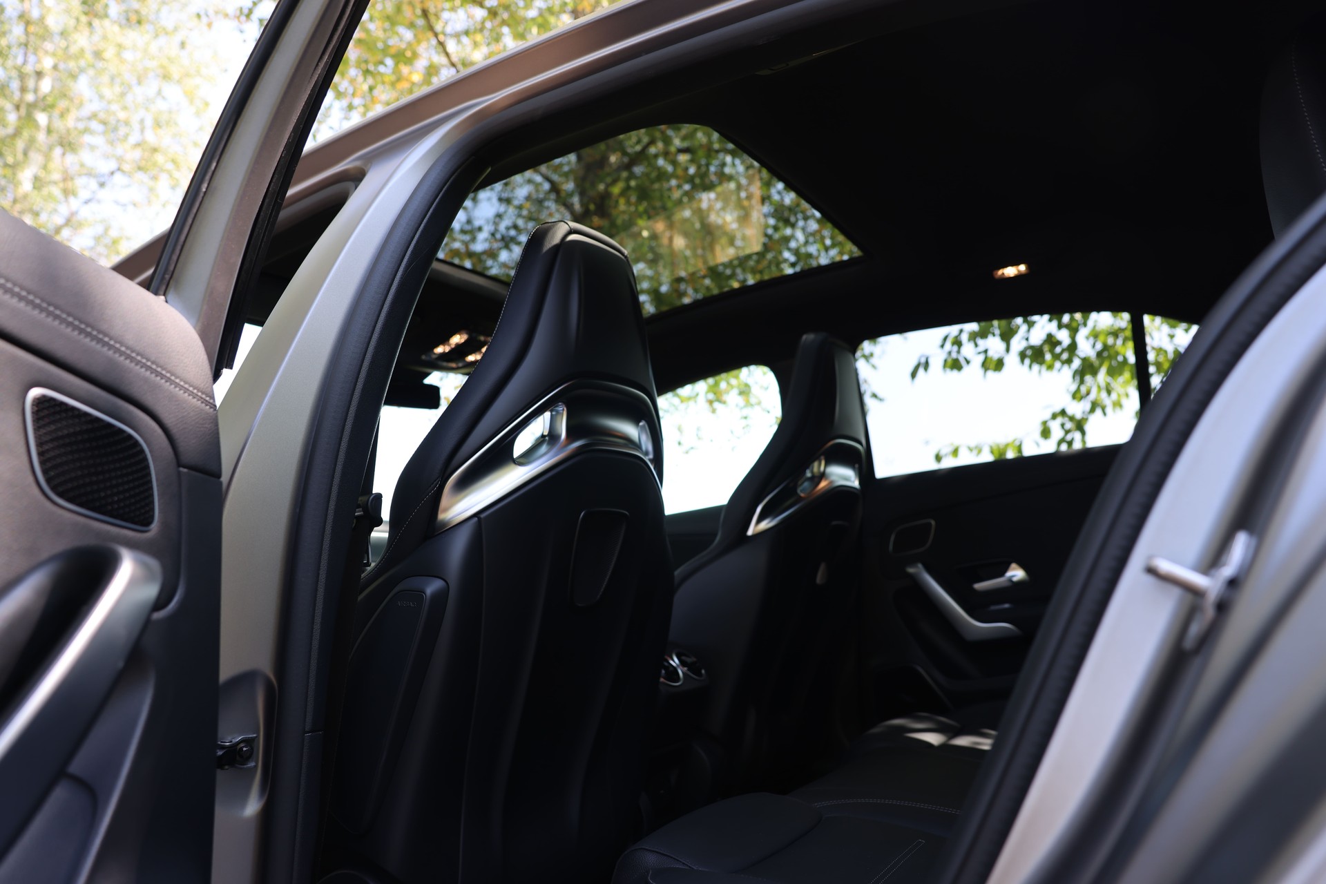 MERCEDES-BENZ A 45 S AMG 4Matic+ Speedshift *CH-Fahrzeug*-image-14
