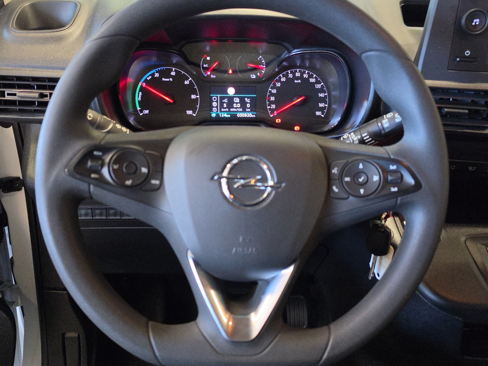 OPEL Combo-e Life 50kWH/136-image-12