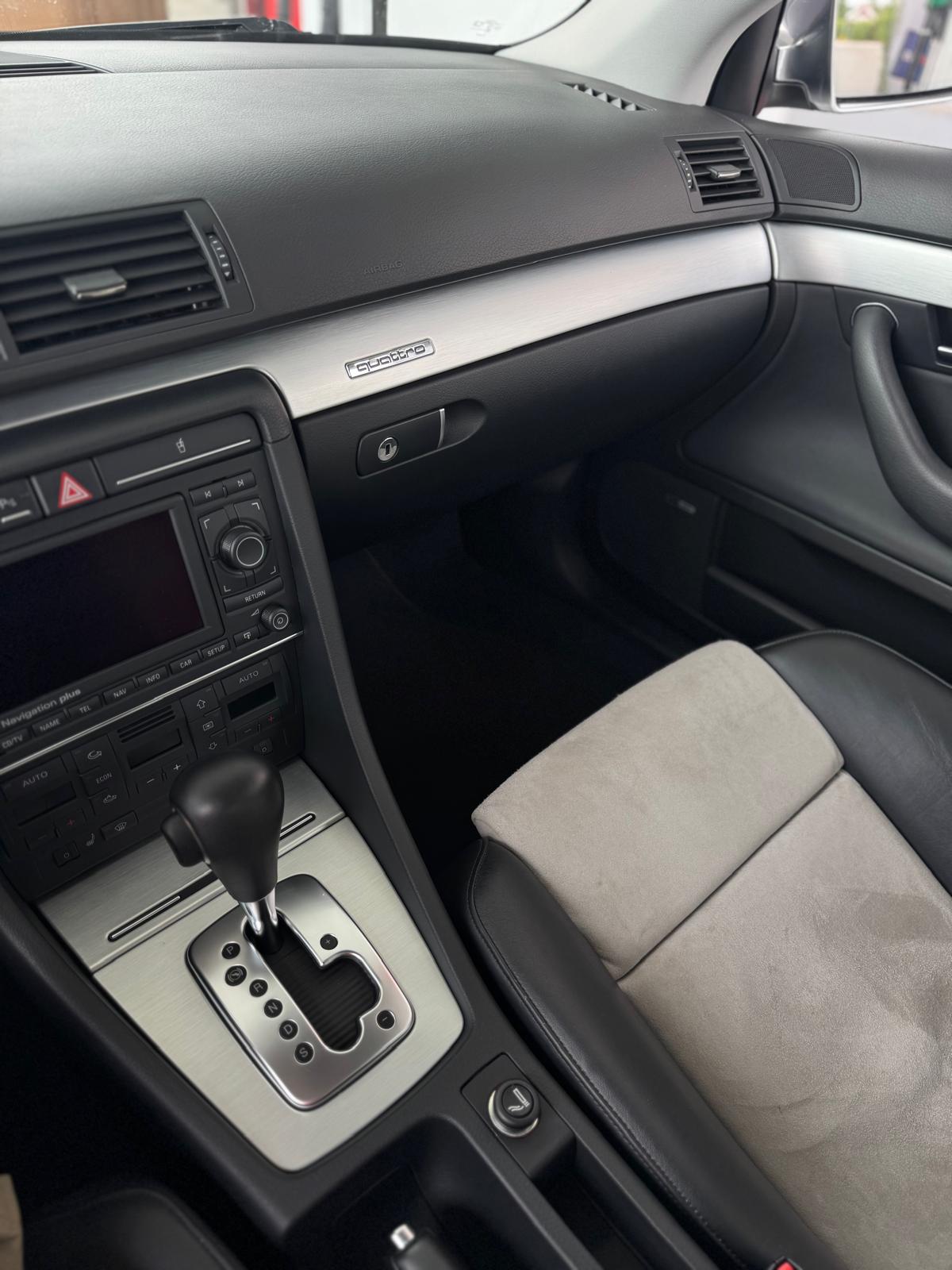 AUDI 4.2 V8 quattro-image-4