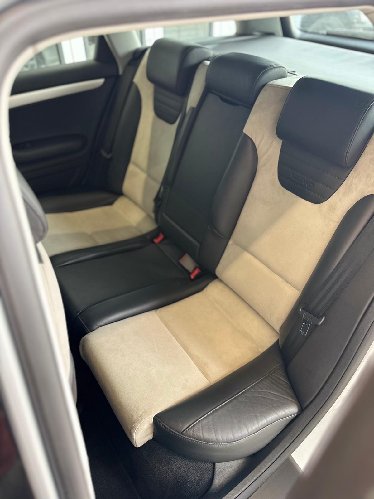 AUDI 4.2 V8 quattro-image-3