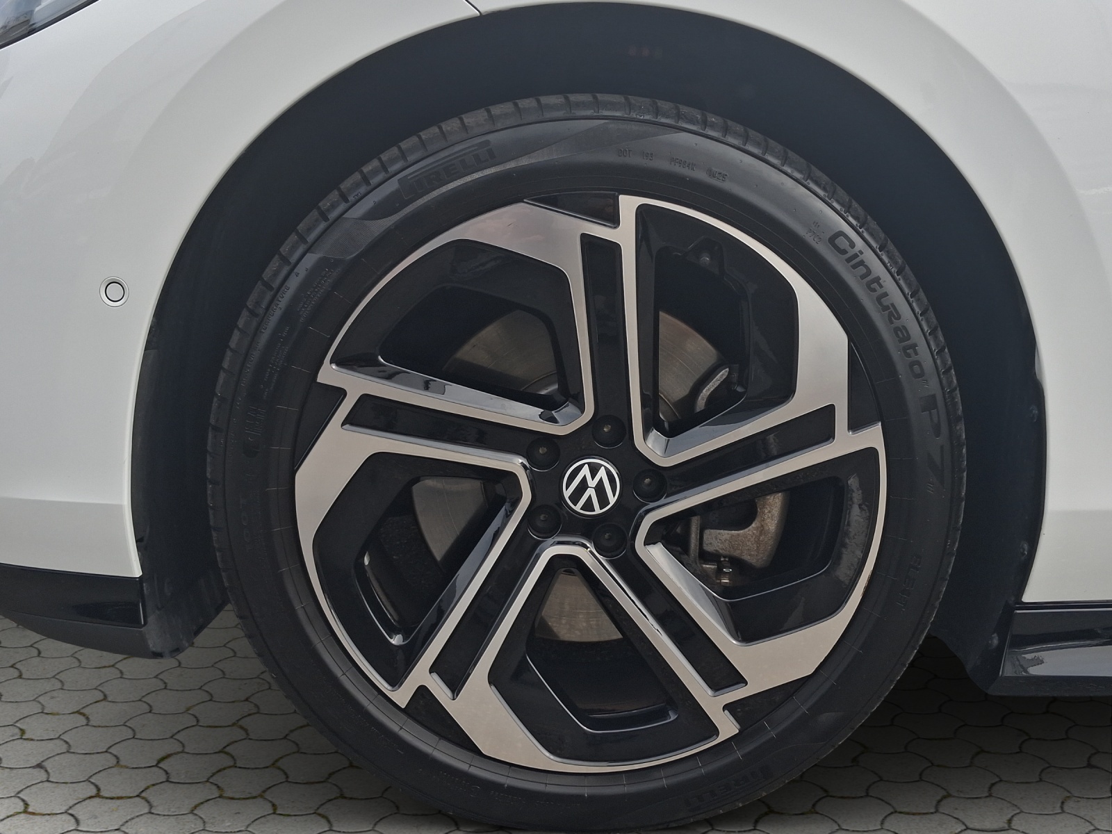 VW ID.7 Tourer GTX 86 kWh GTX 4 Motion-image-6