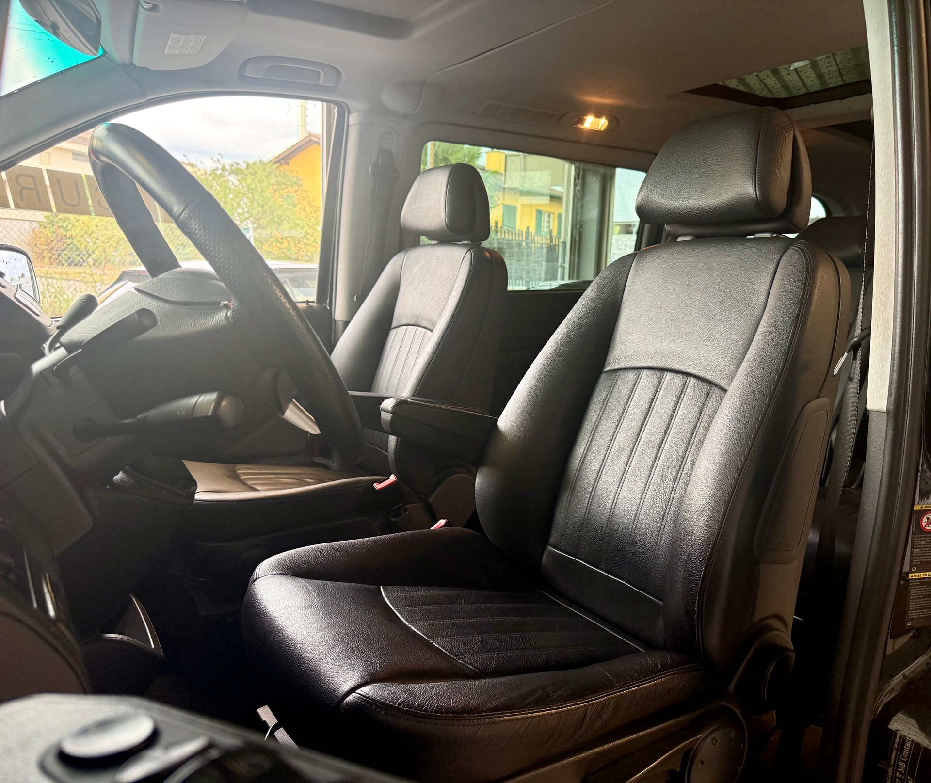 MERCEDES-BENZ Viano 3.0 CDI Blue Efficiency Avantgarde L A-image-15
