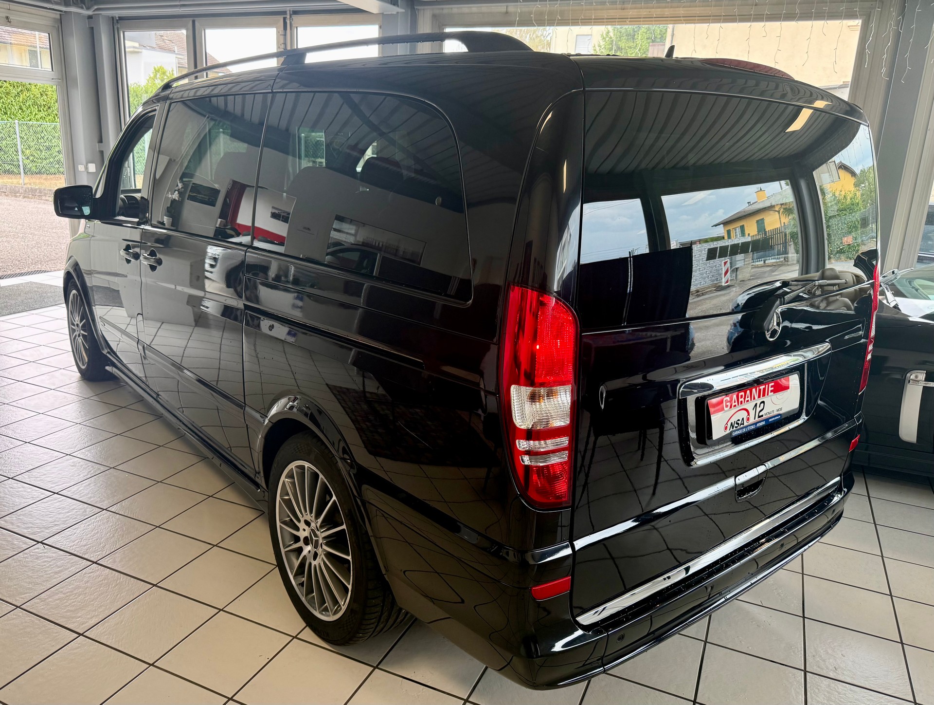 MERCEDES-BENZ Viano 3.0 CDI Blue Efficiency Avantgarde L A-image-6