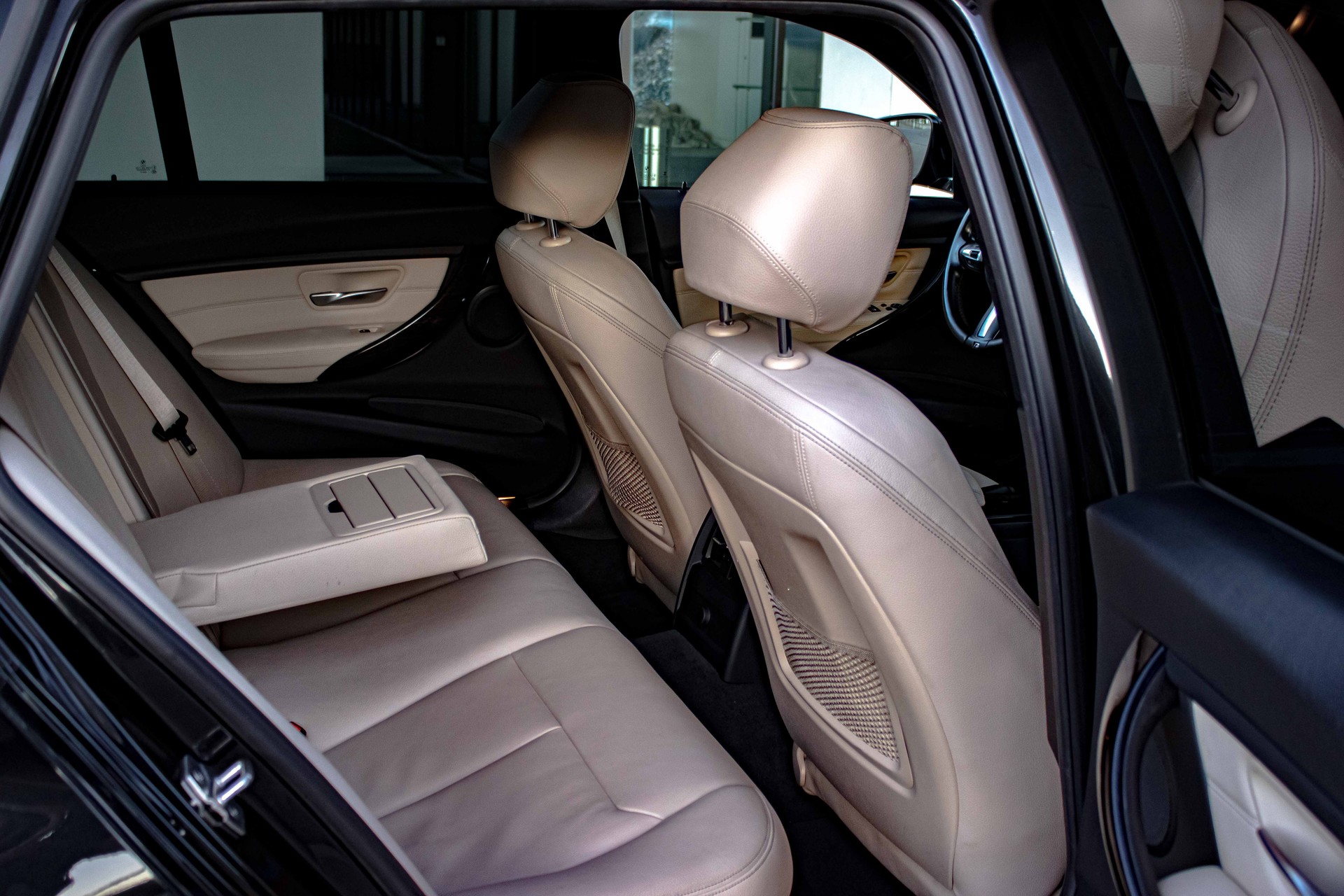 BMW 325d Touring M Sport Line Steptronic-image-9