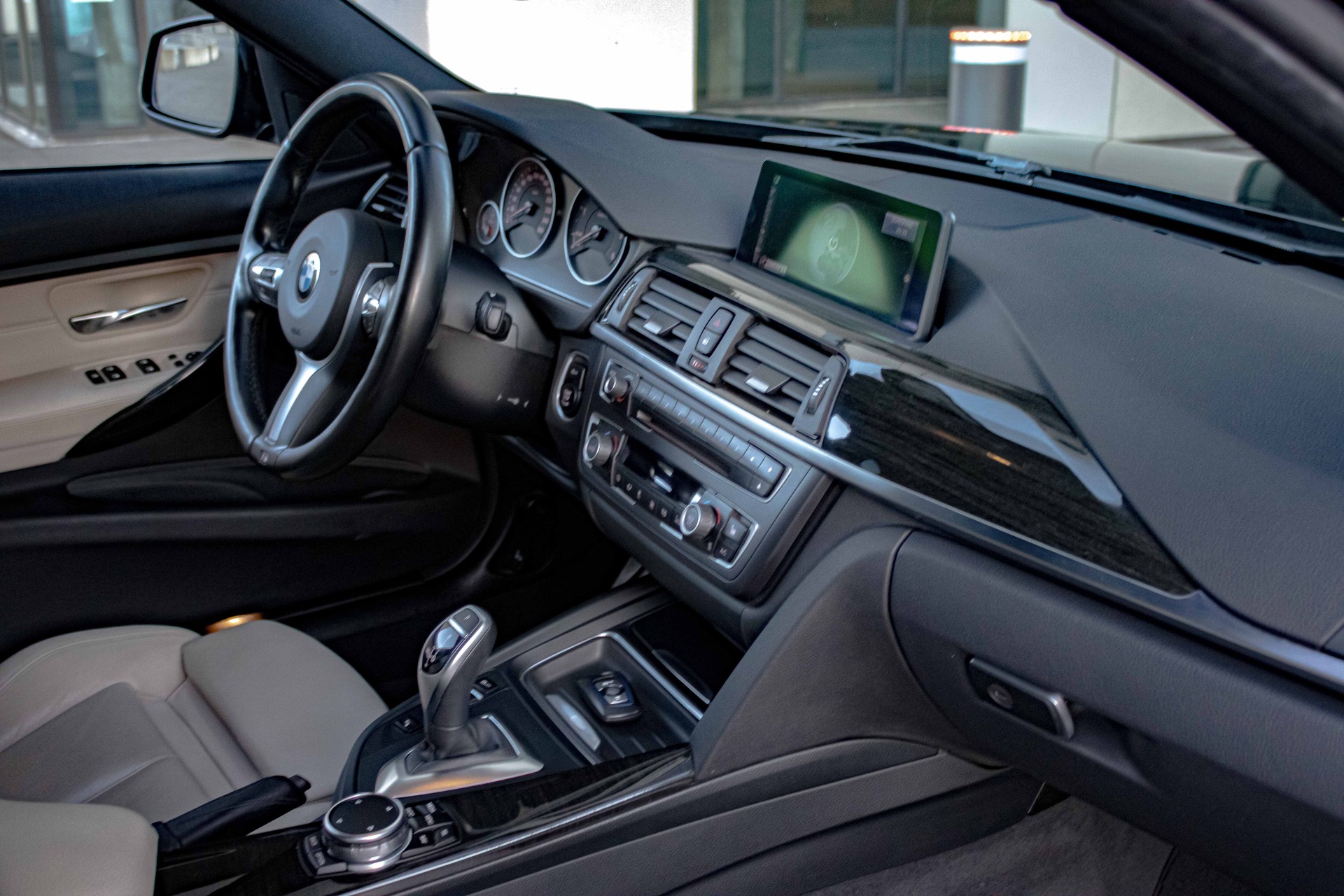 BMW 325d Touring M Sport Line Steptronic-image-15