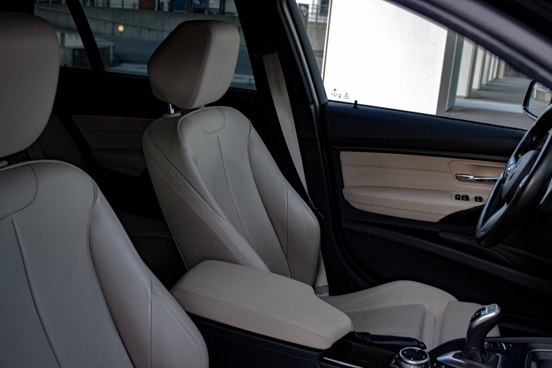 BMW 325d Touring M Sport Line Steptronic-image-14