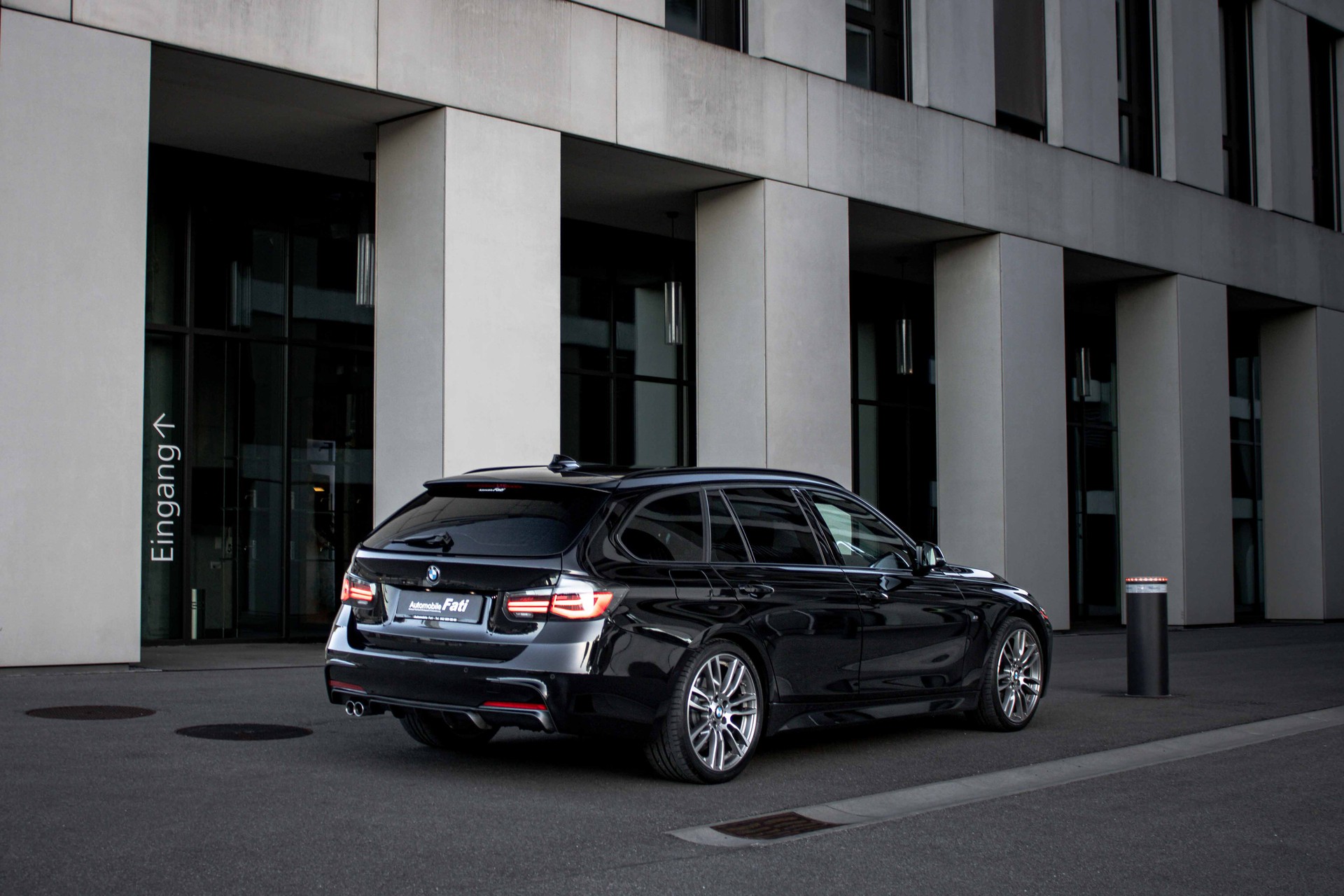 BMW 325d Touring M Sport Line Steptronic-image-5
