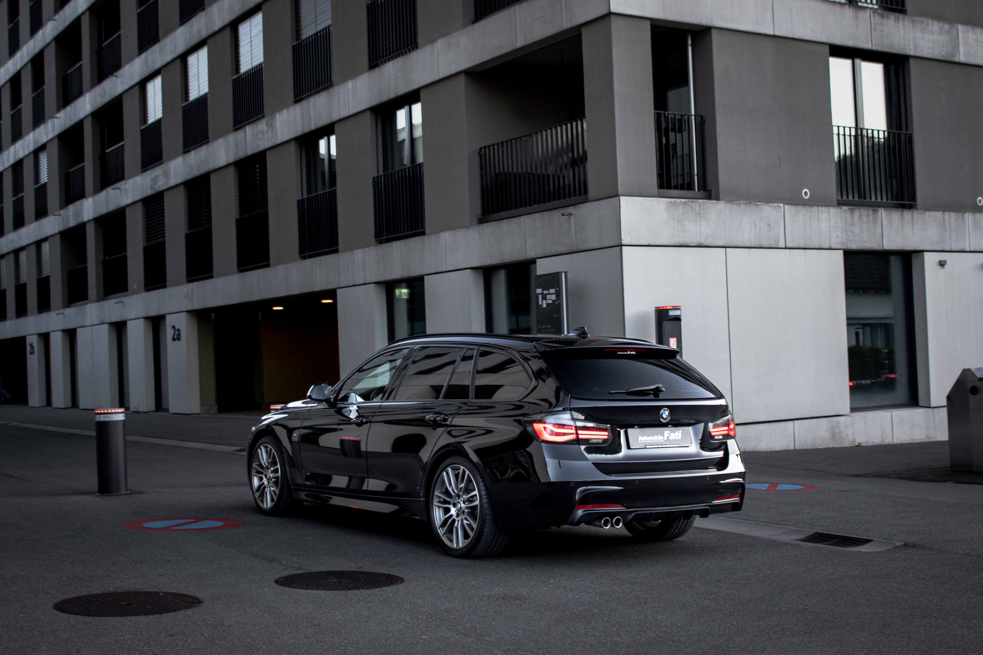 BMW 325d Touring M Sport Line Steptronic-image-1