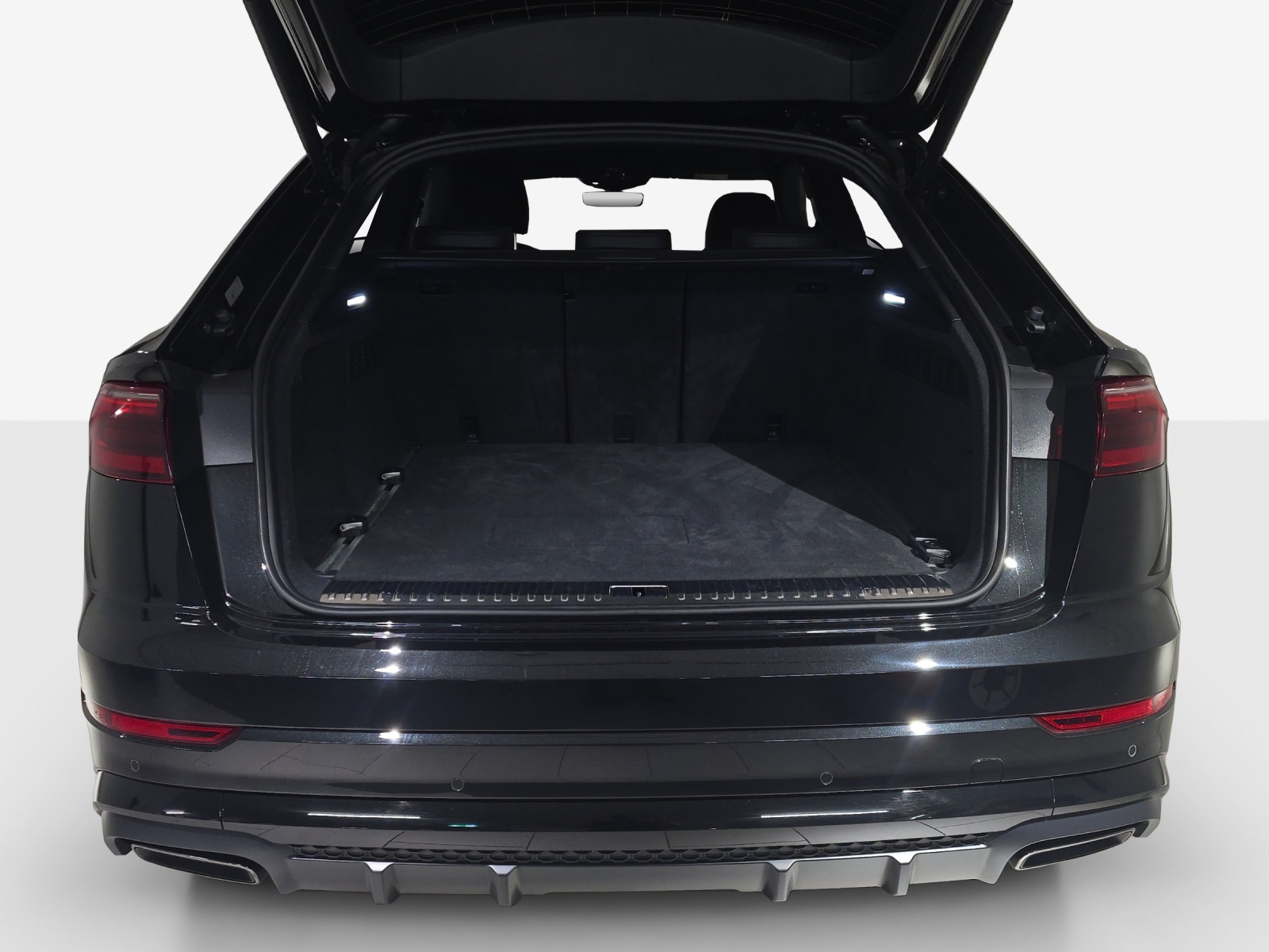 AUDI Q8 SUV TFSI e quattro 290 kW Attraction tiptronic-image-12